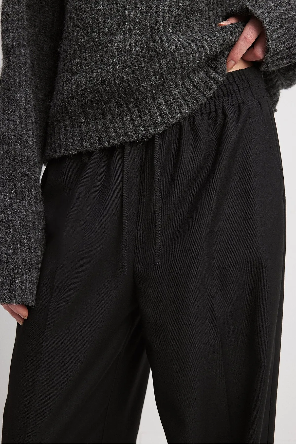 NA-KD  Hose mit elastischem Bund und Bindeband