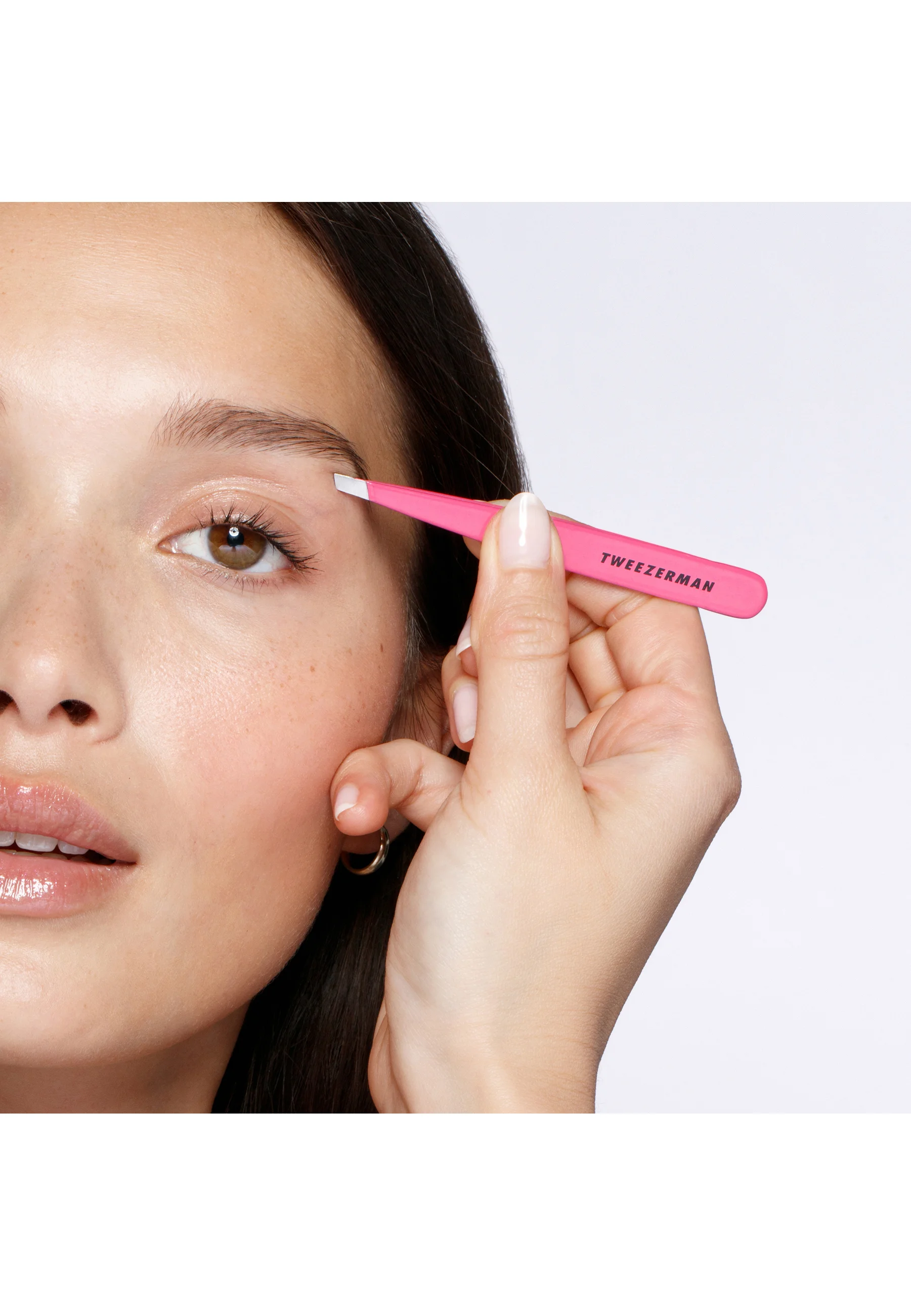 PINZA INCLINADA TWEEZERMAN ORO ROSA - Accesorios para depilación