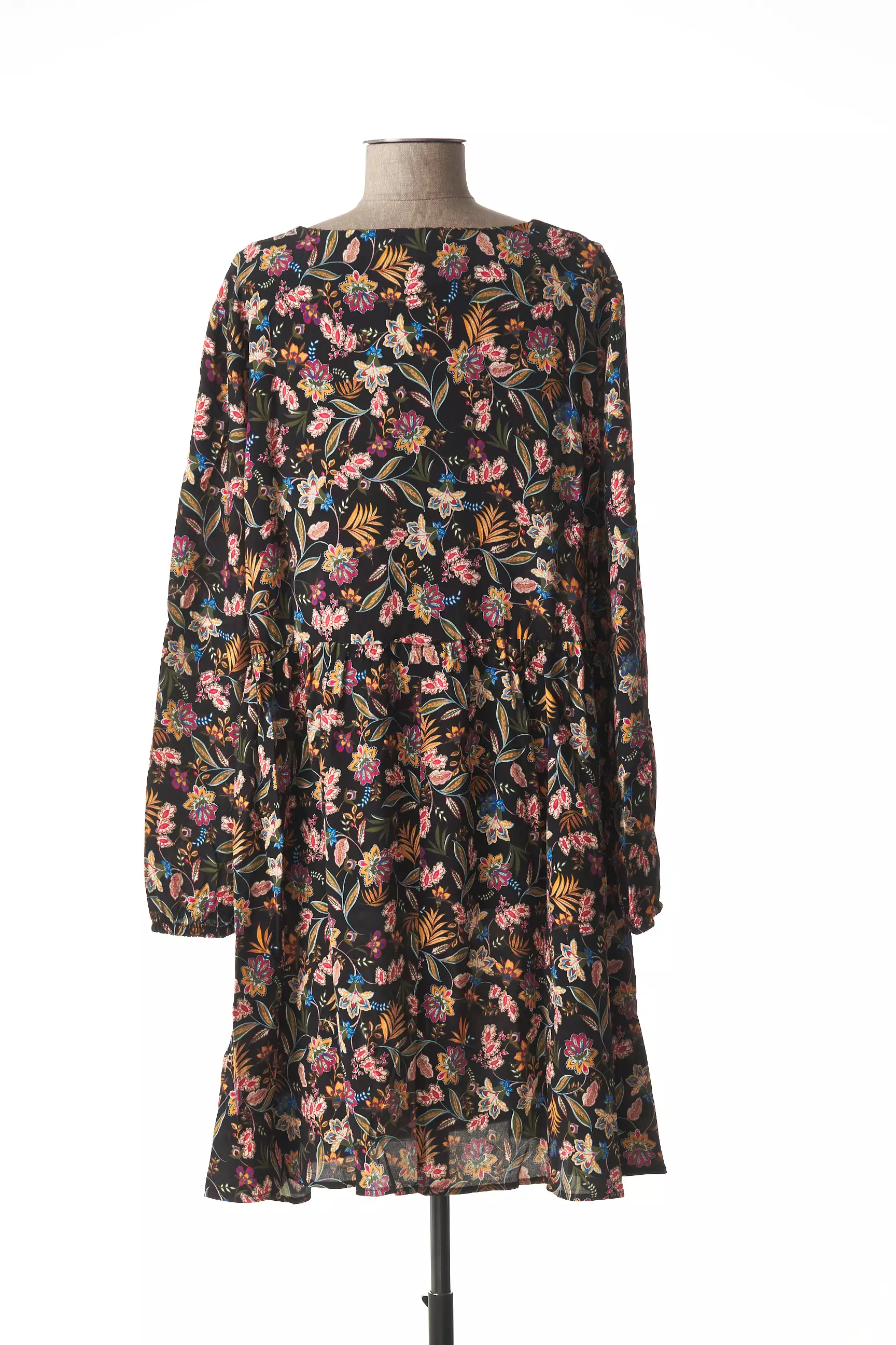 C Est Beau La Vie Robes Courtes Femme couleur noir