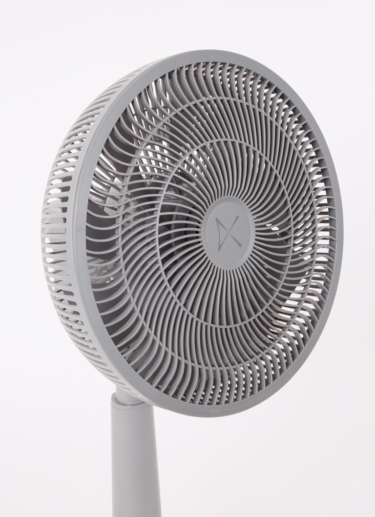 Wentylator kolumnowy regulowany Duux Whisper 2 DXCF27 o wysokości 95 cm.