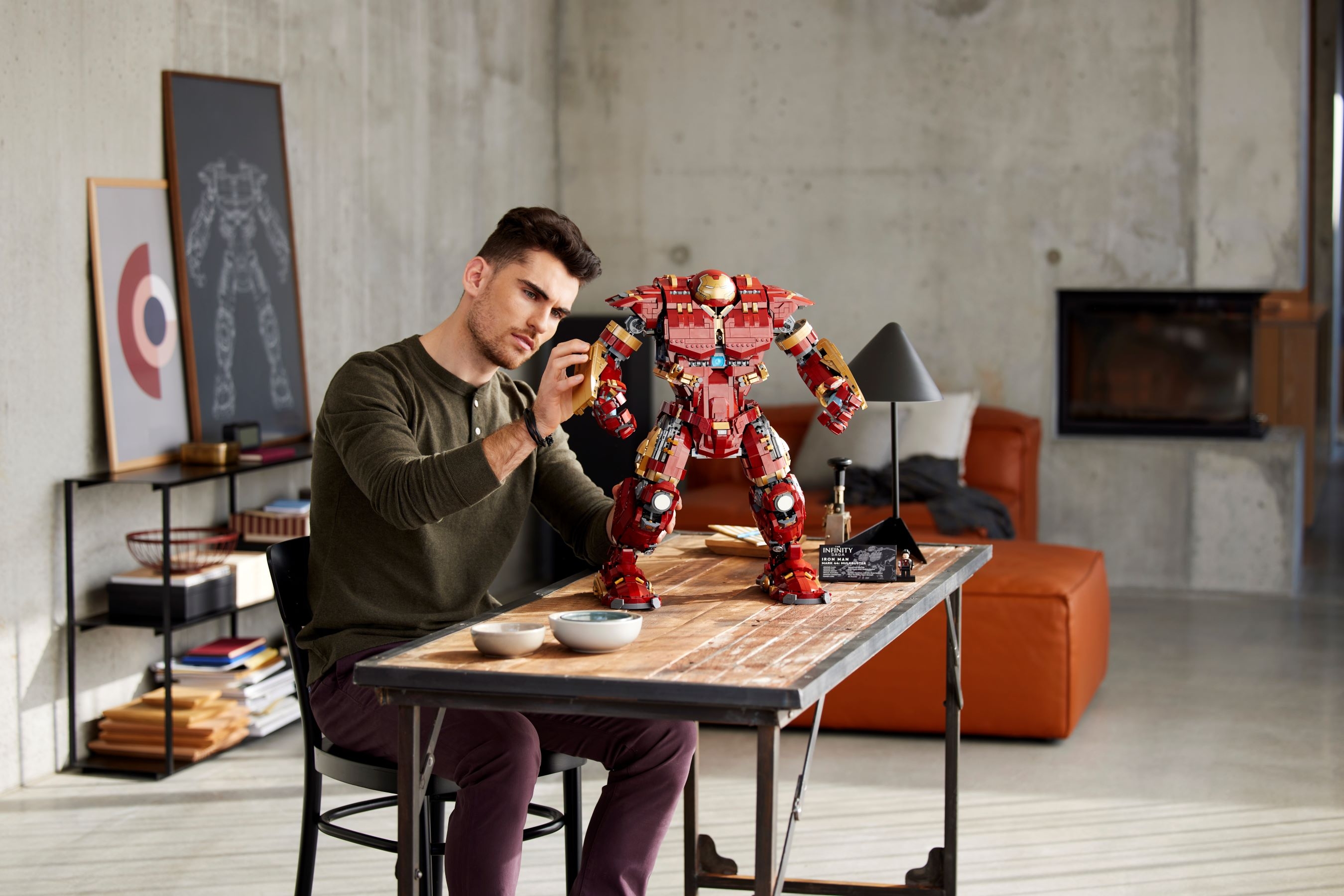 Hulkbuster​ 76210