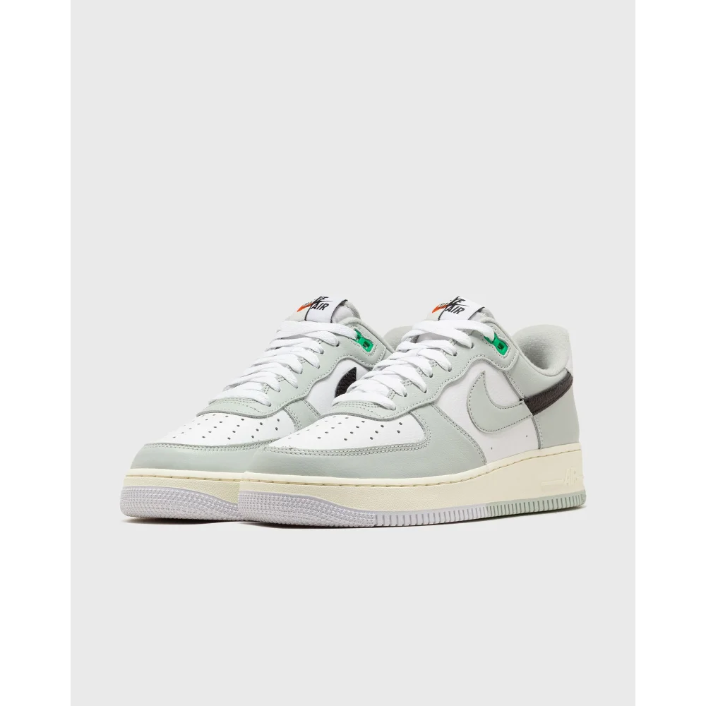 Nike Air Force 1 07 LV8 DZ2522-001 / grau
