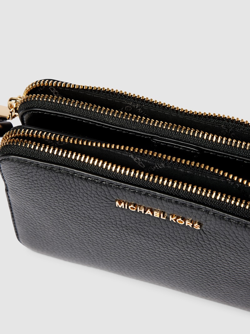 Crossbody Bag mit Label-Detail Modell 'JET SET' in schwarz