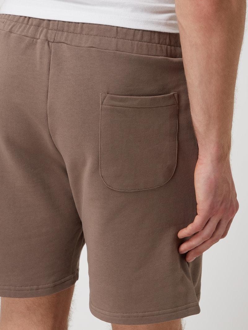 Sweatshorts aus Bio-Baumwolle in mittelbraun