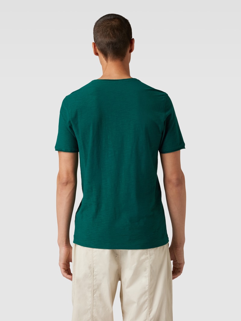 Regular Fit T-Shirt aus Baumwolle mit V-Ausschnitt in dunkelgrün