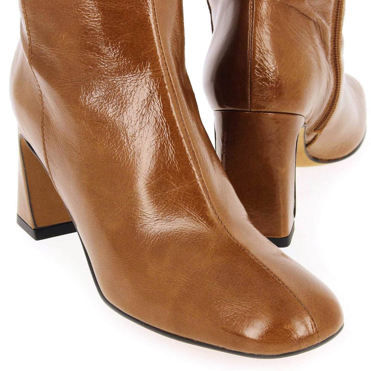 Angel Alarcon  23596-303A - Cognac