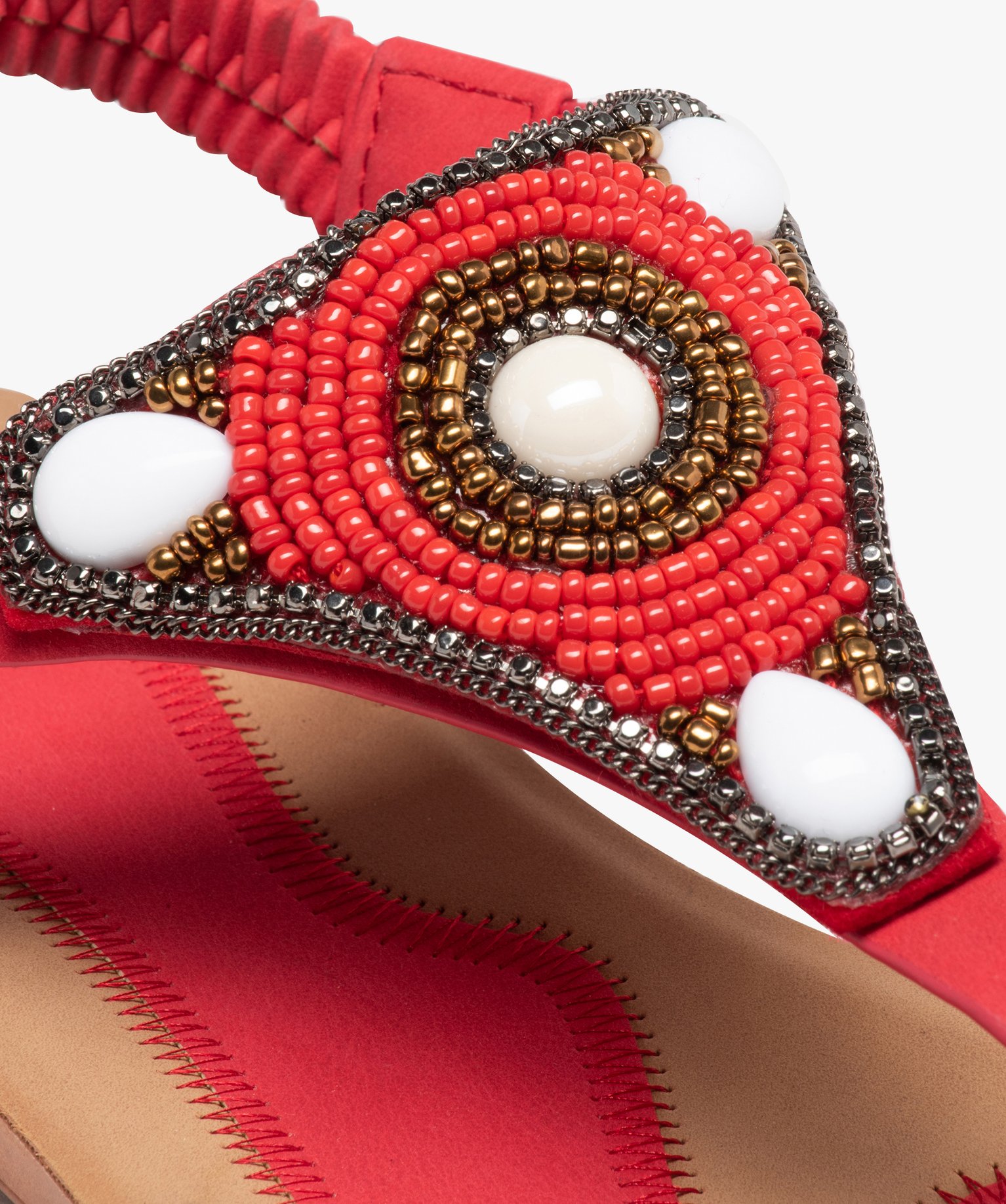 Sandales femme plates à entre-doigts orné de perles rouge | GEMO