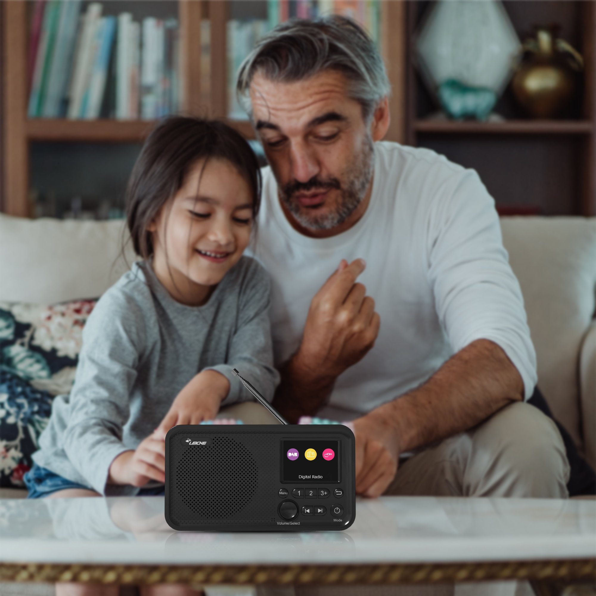 Leicke DJ ROXXX DAB+ Radio 5 Watt 8 Ω Bluetooth-Lautsprecher (Bluetooth 5.0, 5 W, Empfang von allen im Sendegebiet verfügbaren DAB+ und UKW-Sendern)