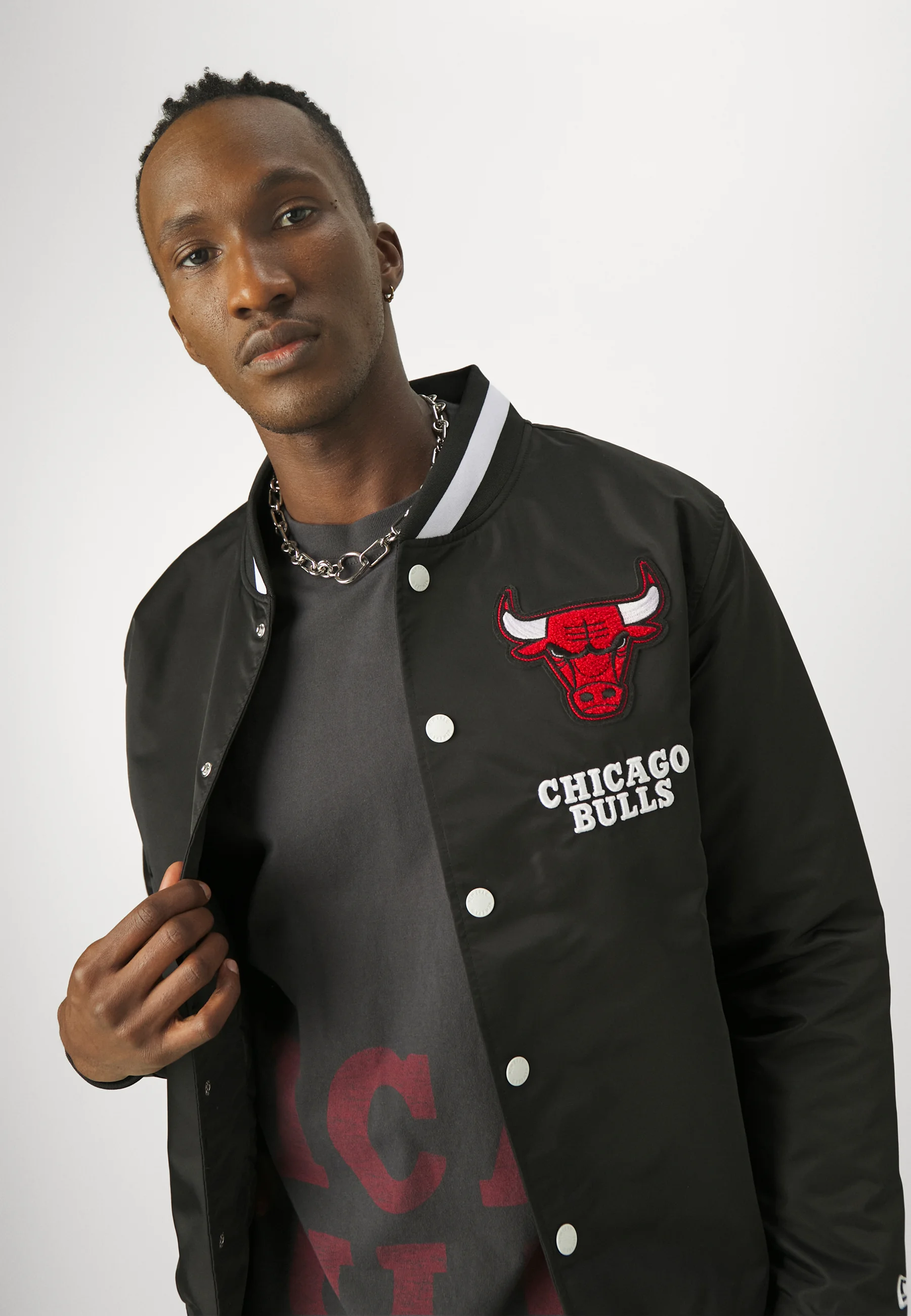 Chaqueta New Era NBA Chicago Bulls Logo Select - Equipo