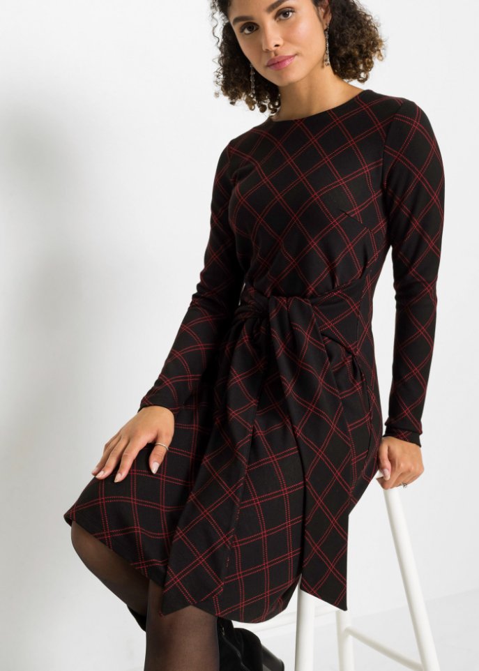 Kleid mit Bindegürtel