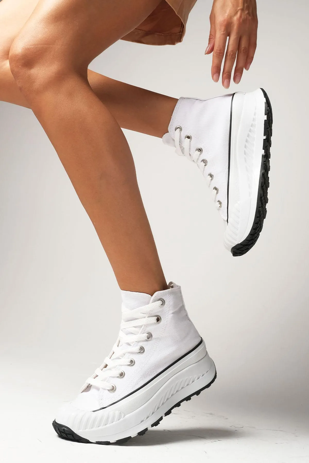 Mio Gusto  Bendis weiße Farbe Leinen dicke Sohle High Top Casual Damen Sneaker Schuhe