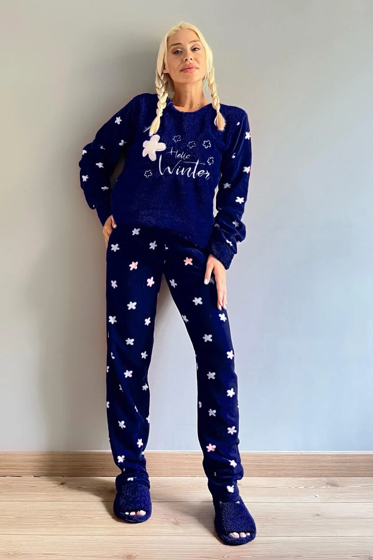 Pijamaevi  Marineblaues „Hello Winter“ gemustertes Plüsch-Pyjama-Set für Damen