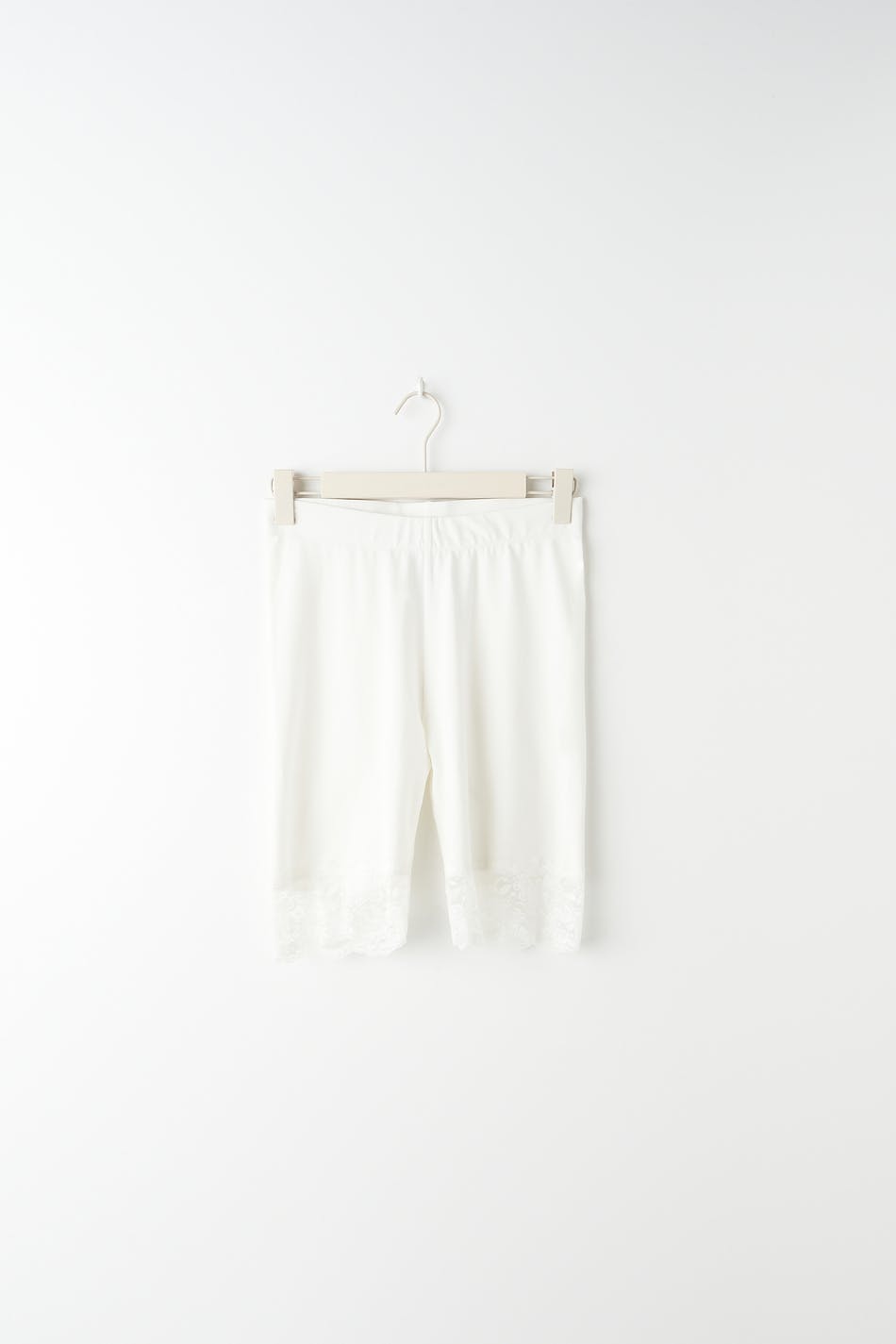 Basic biker lace