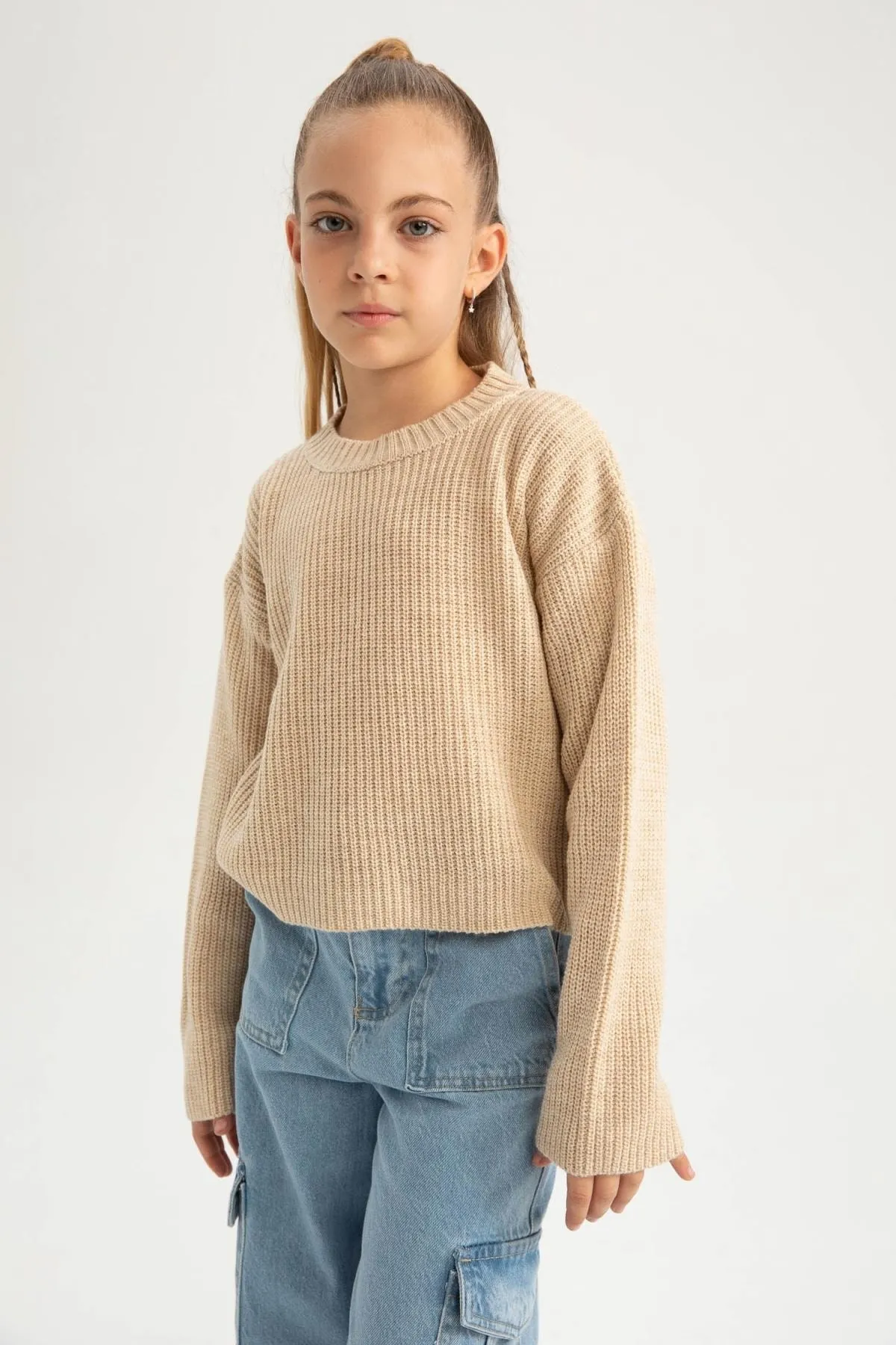 DeFacto  Basic-Pullover mit Rundhalsausschnitt für Mädchen A2293a823au