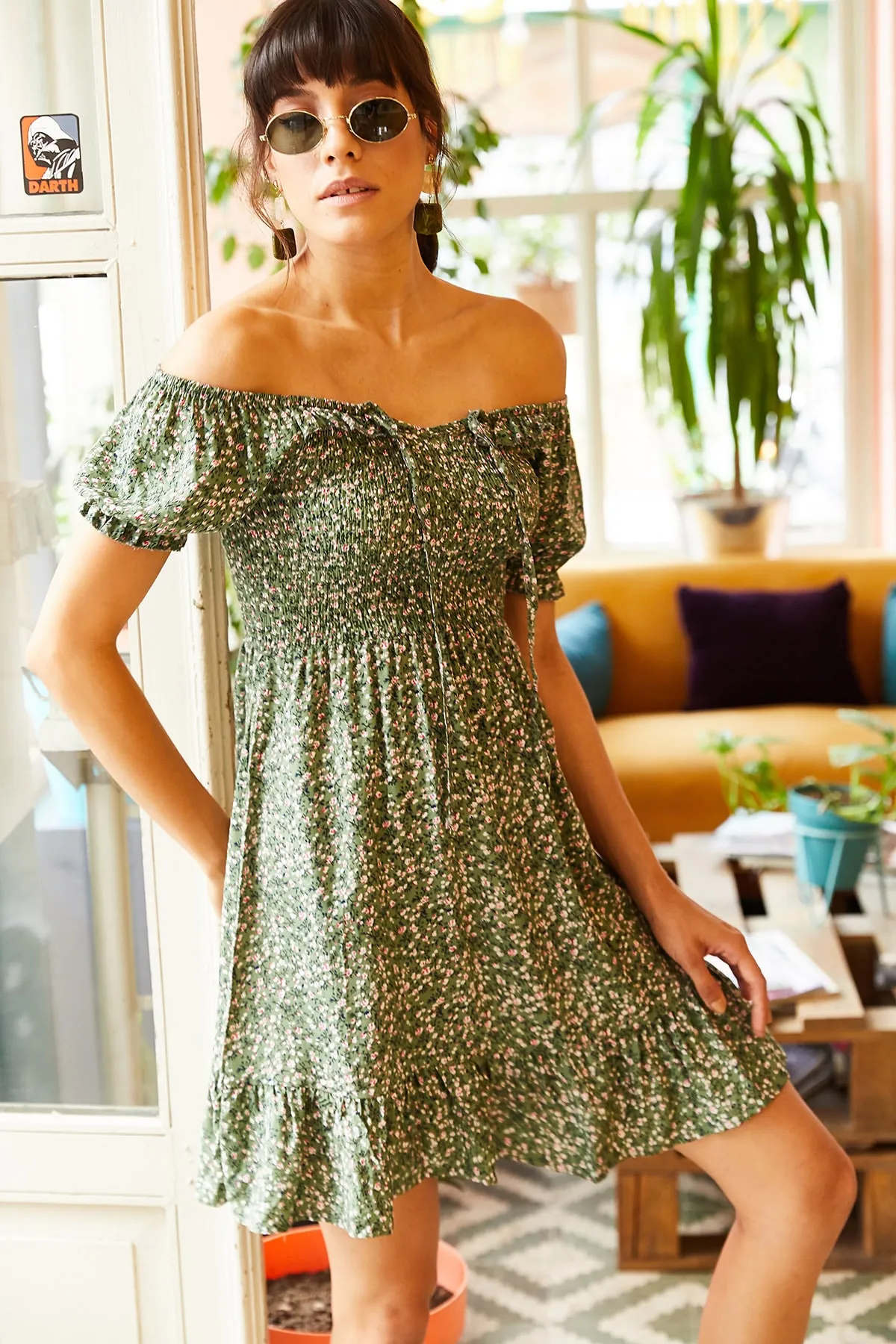 Olalook  Grünes, ausgestelltes Kleid mit Gimped-Kragen und Bindegürtel für Damen ELB-19001190