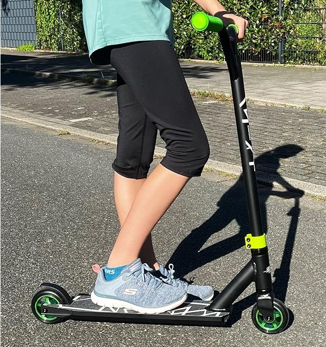 Carromco Scooter Action Rider 100