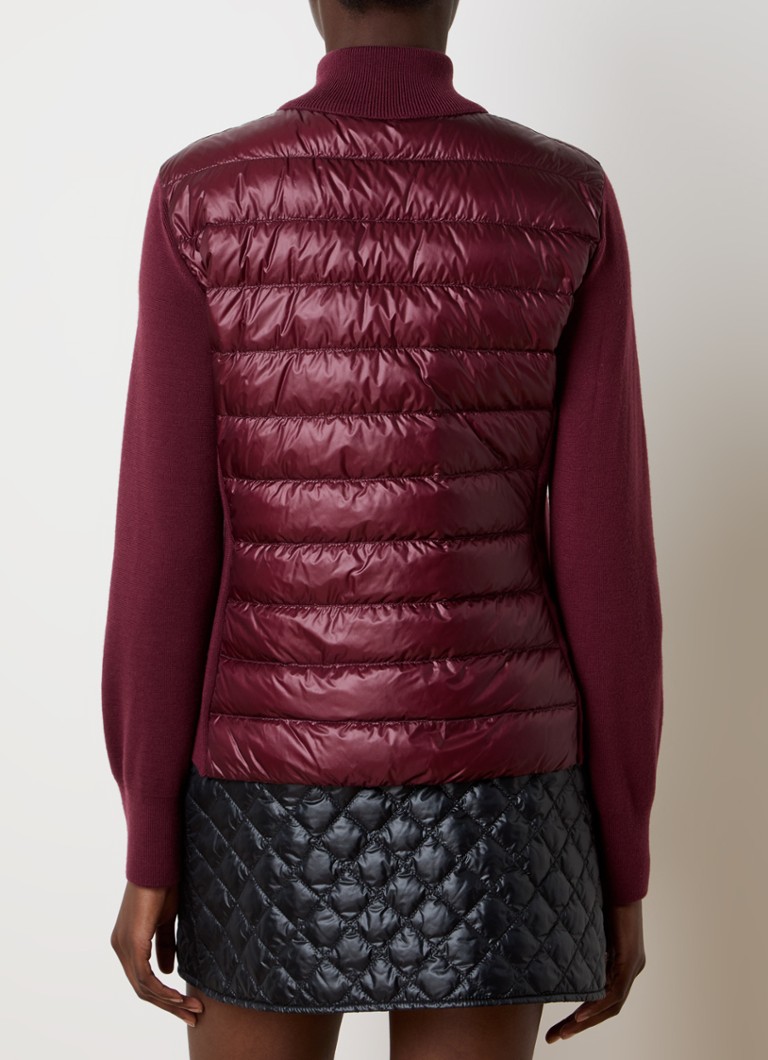 Vestă Moncler confecționată din lână virgină fină cu căptușeală în față și spate.
