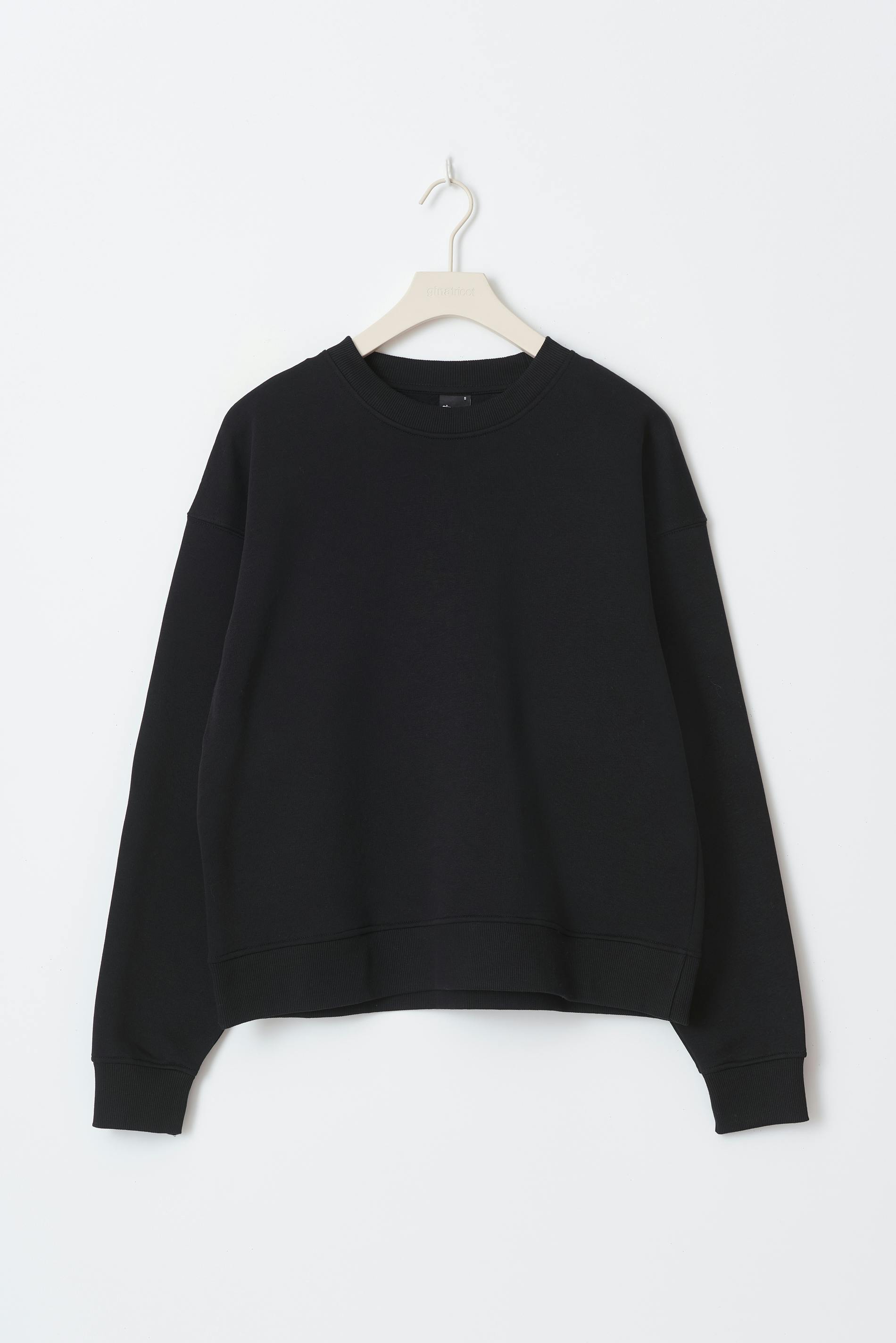Basic sweater