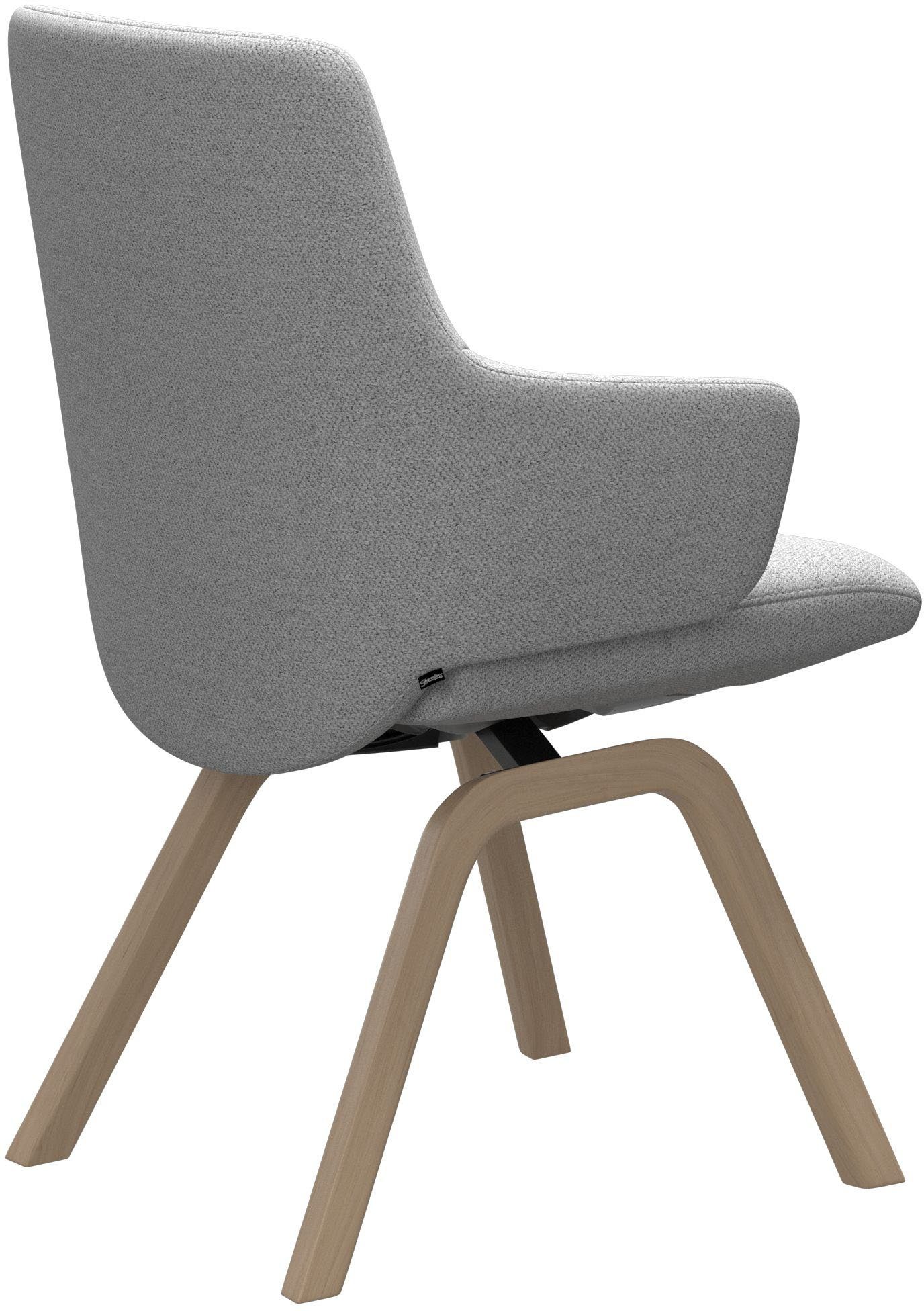 Stressless® Polsterstuhl Laurel, Low Back mit Armlehne, Größe L, mit schräggestellten Beinen in Walnuss