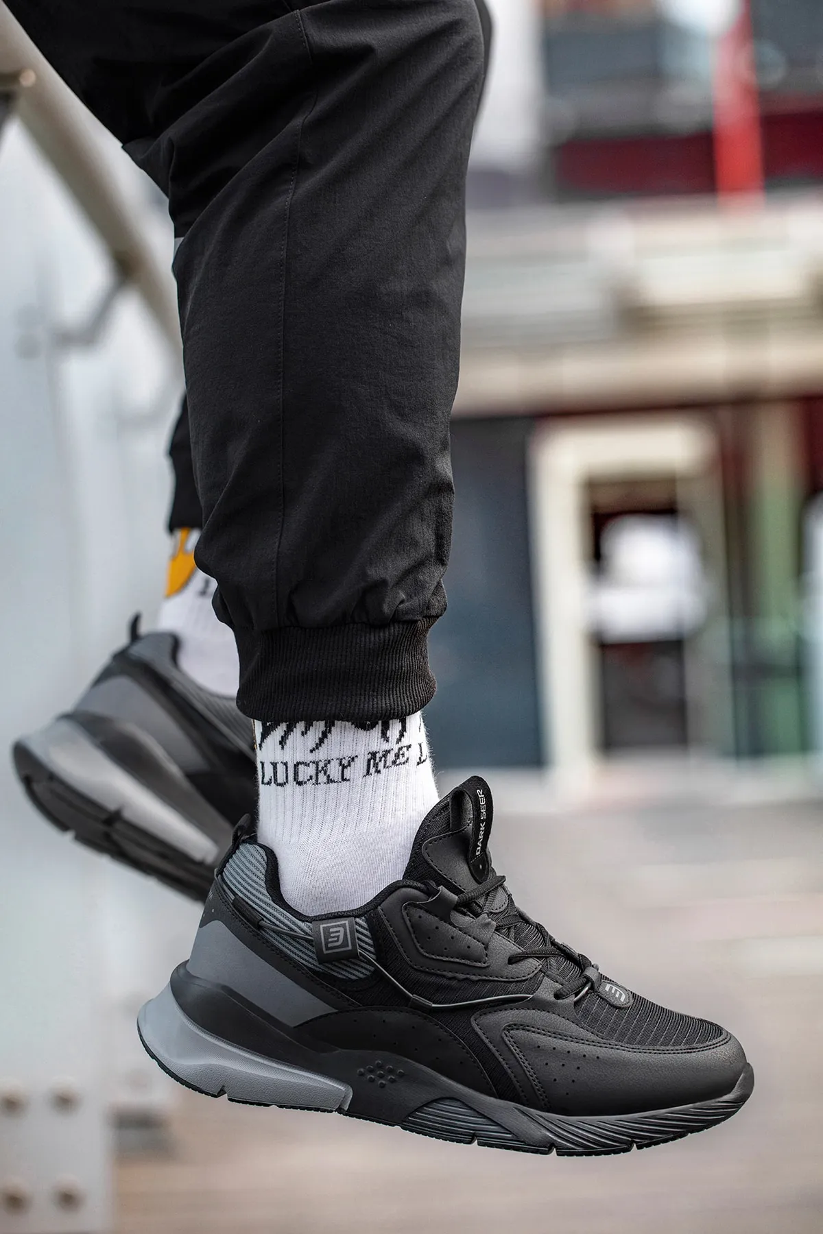 DARK SEER  Schwarz geräucherter Unisex-Sneaker