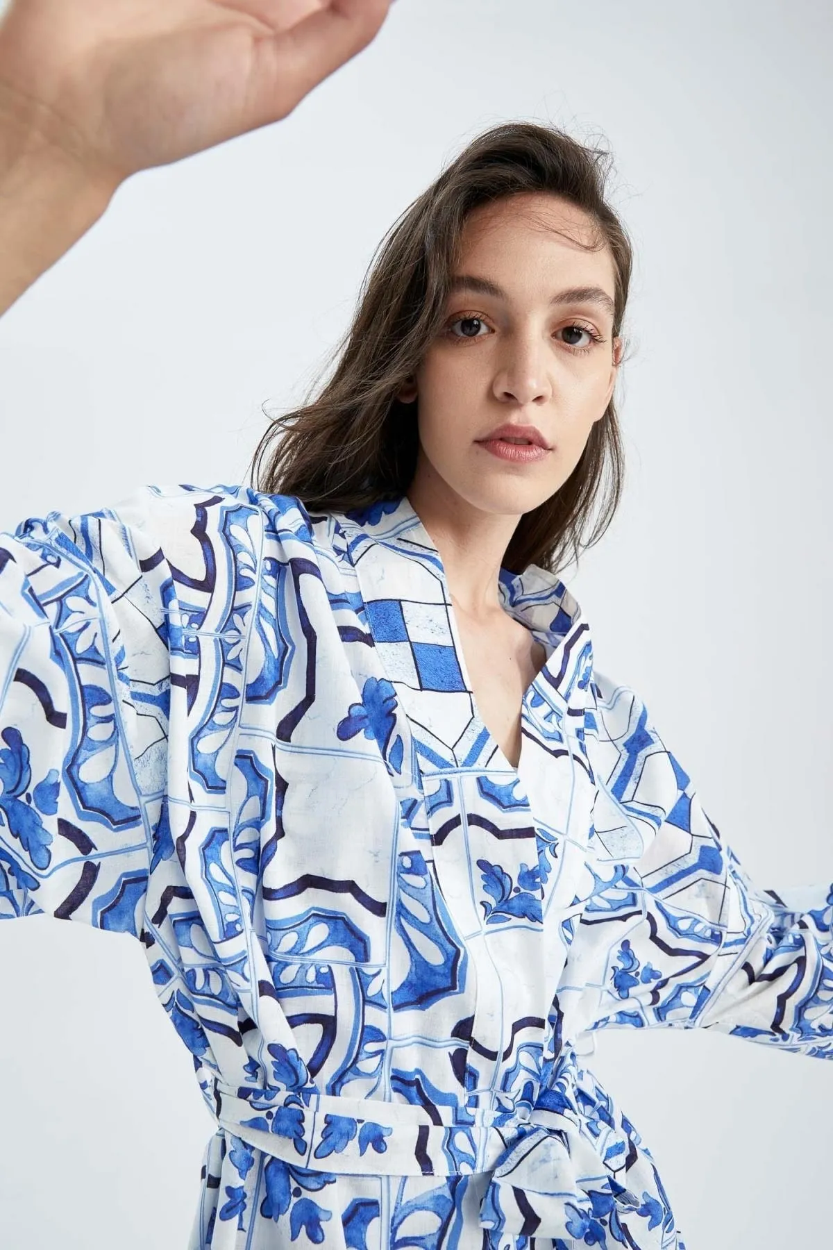 DeFacto  Nefes Istanbul X Gemusterter Kimono aus 100 % Baumwolle