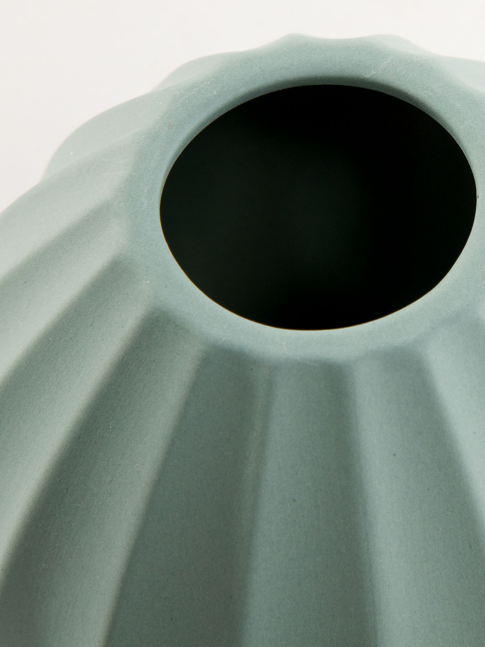 Vercelli Vase, Peacock Green