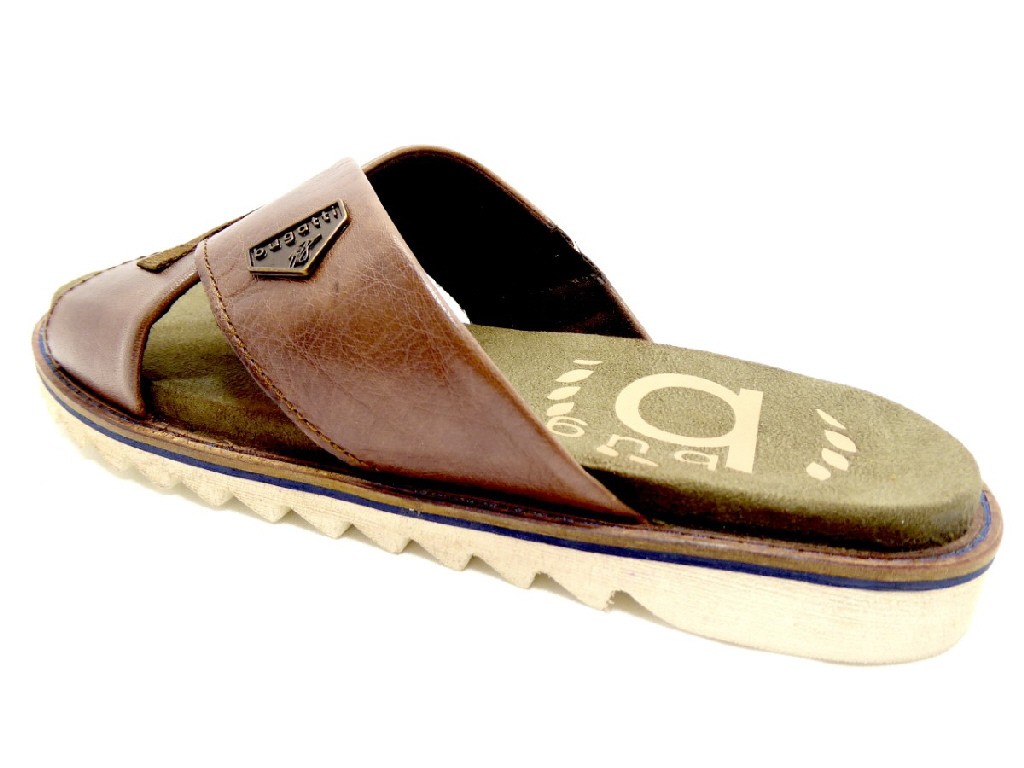 BUGATTI Sportliche Sandalen braun