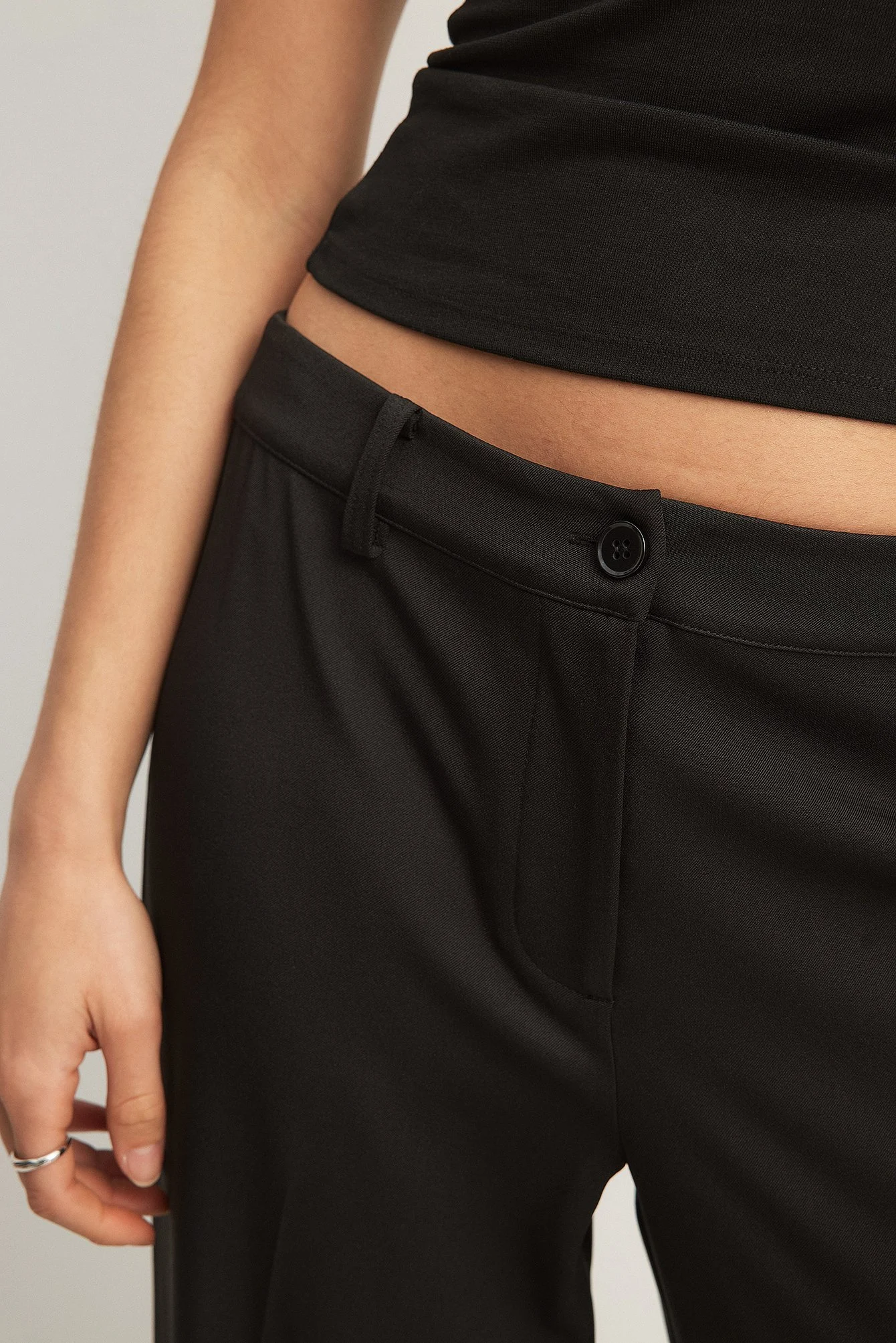 Gerade Anzughose mit niedriger Taille