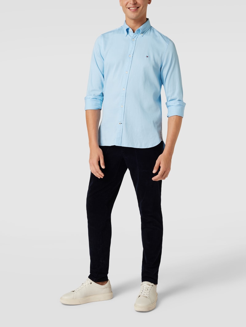 Slim Fit Freizeithemd mit Button-Down-Kragen Modell 'CORE' in hellblau