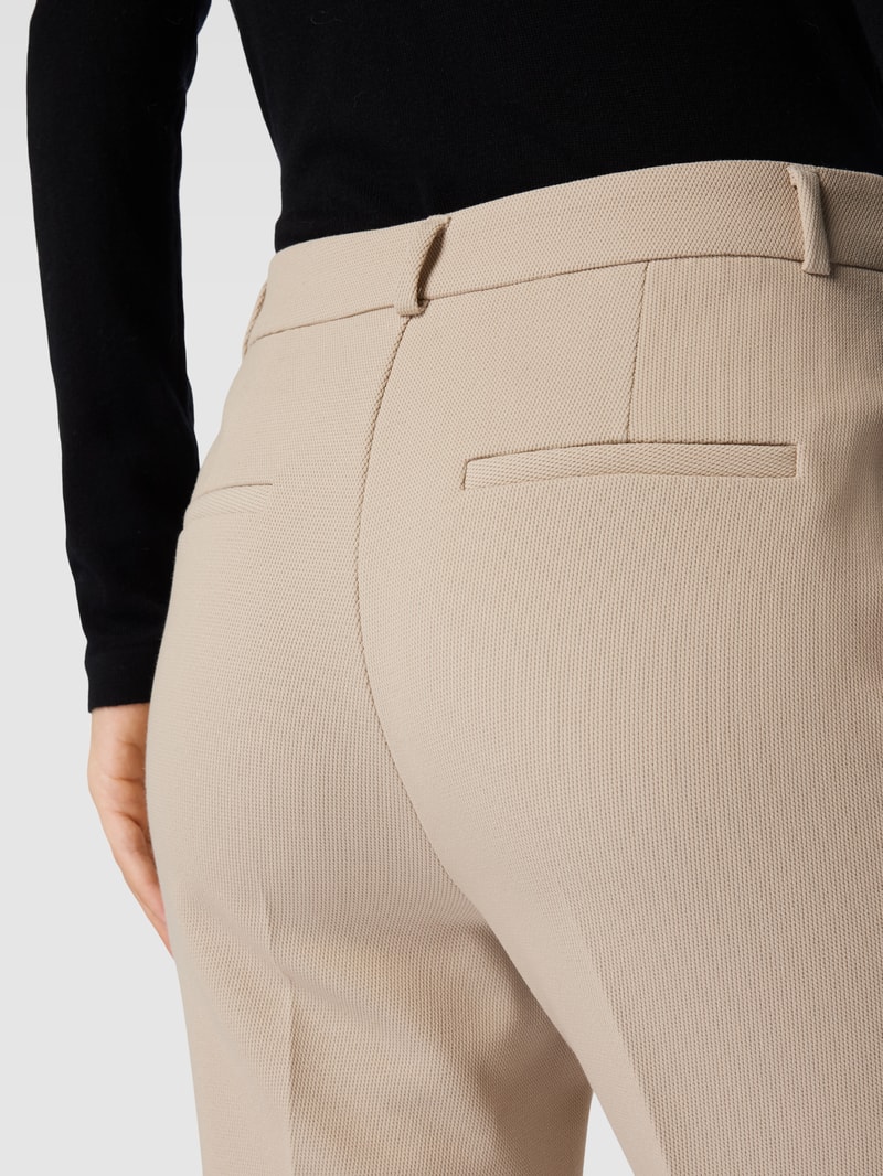 Bundfaltenhose mit Gesäßtaschen in sand