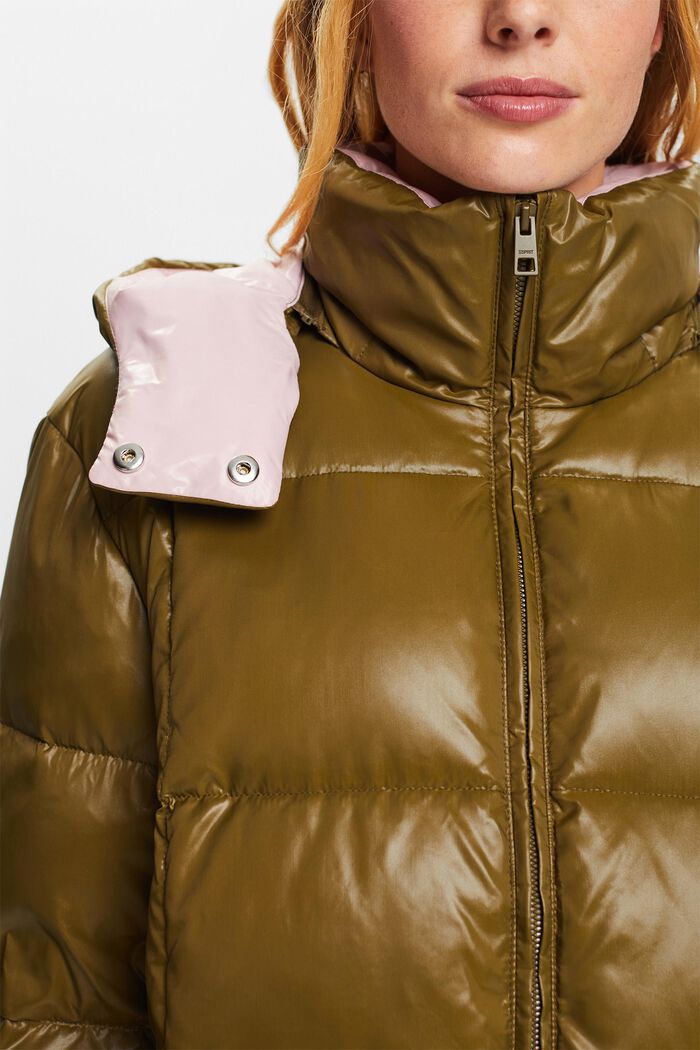 Recycelt: Pufferjacke mit Daunen