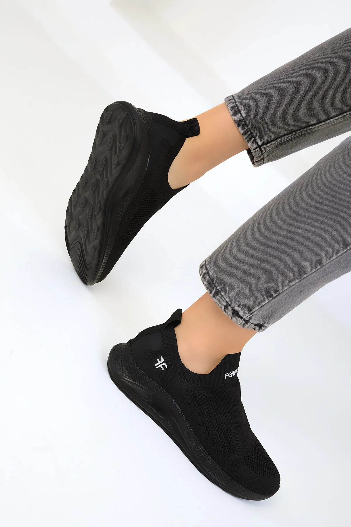 SOHO  Schwarz-Schwarze Damen Sneakers 16979