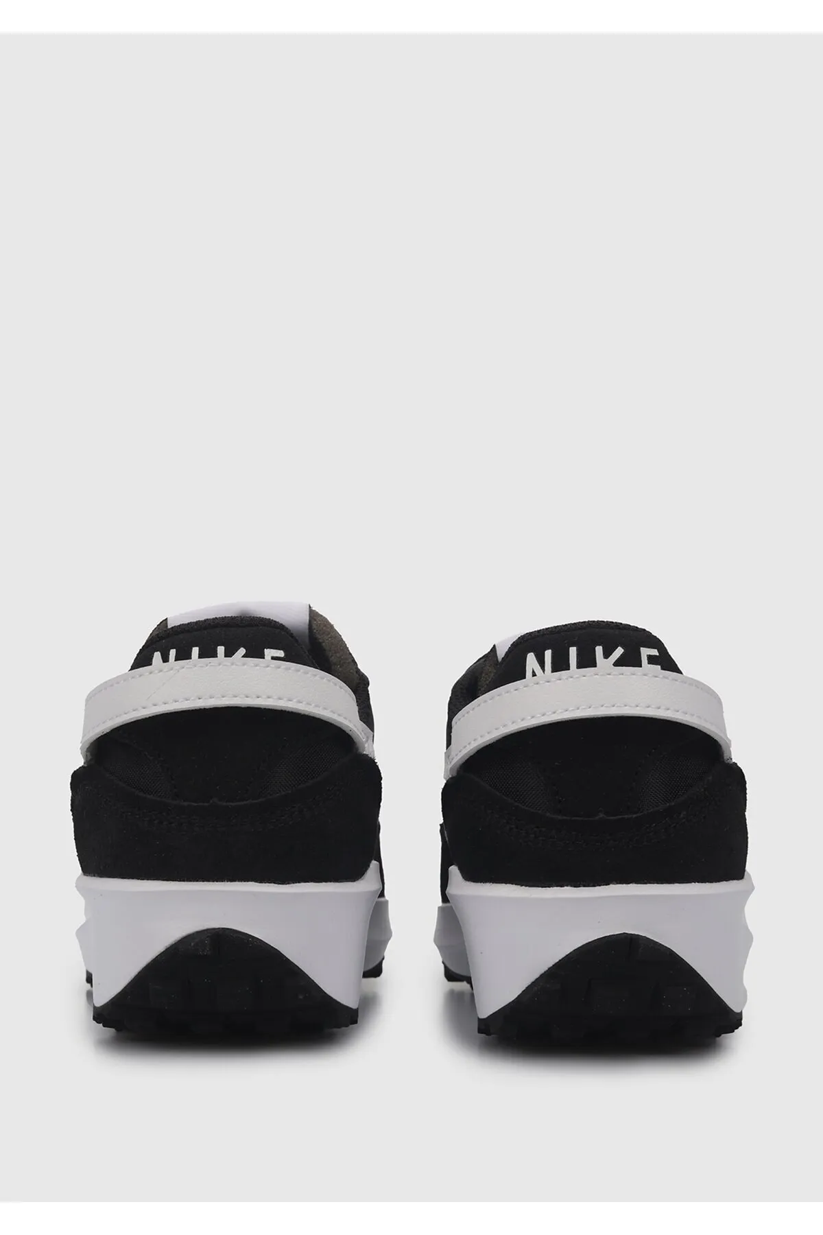 Nike  Sneaker - Schwarz - Flacher Absatz