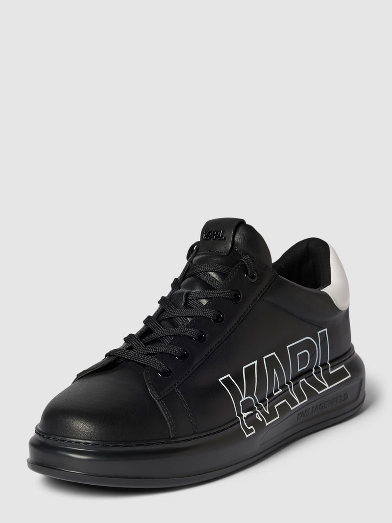 Sneaker aus Leder mit Label-Print in schwarz
