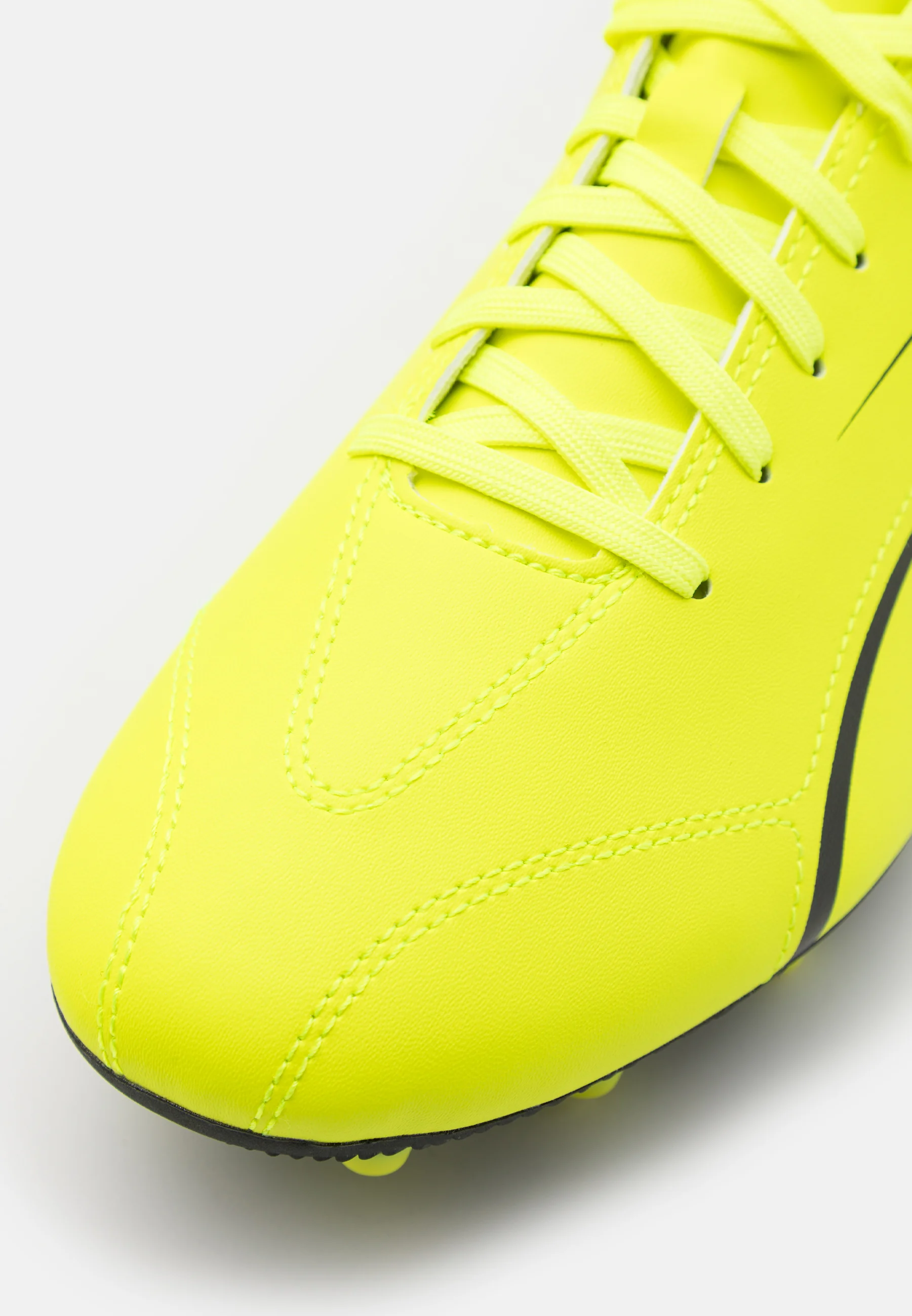 Puma VITORIA FG/AG - Botas de fútbol sala con tacos