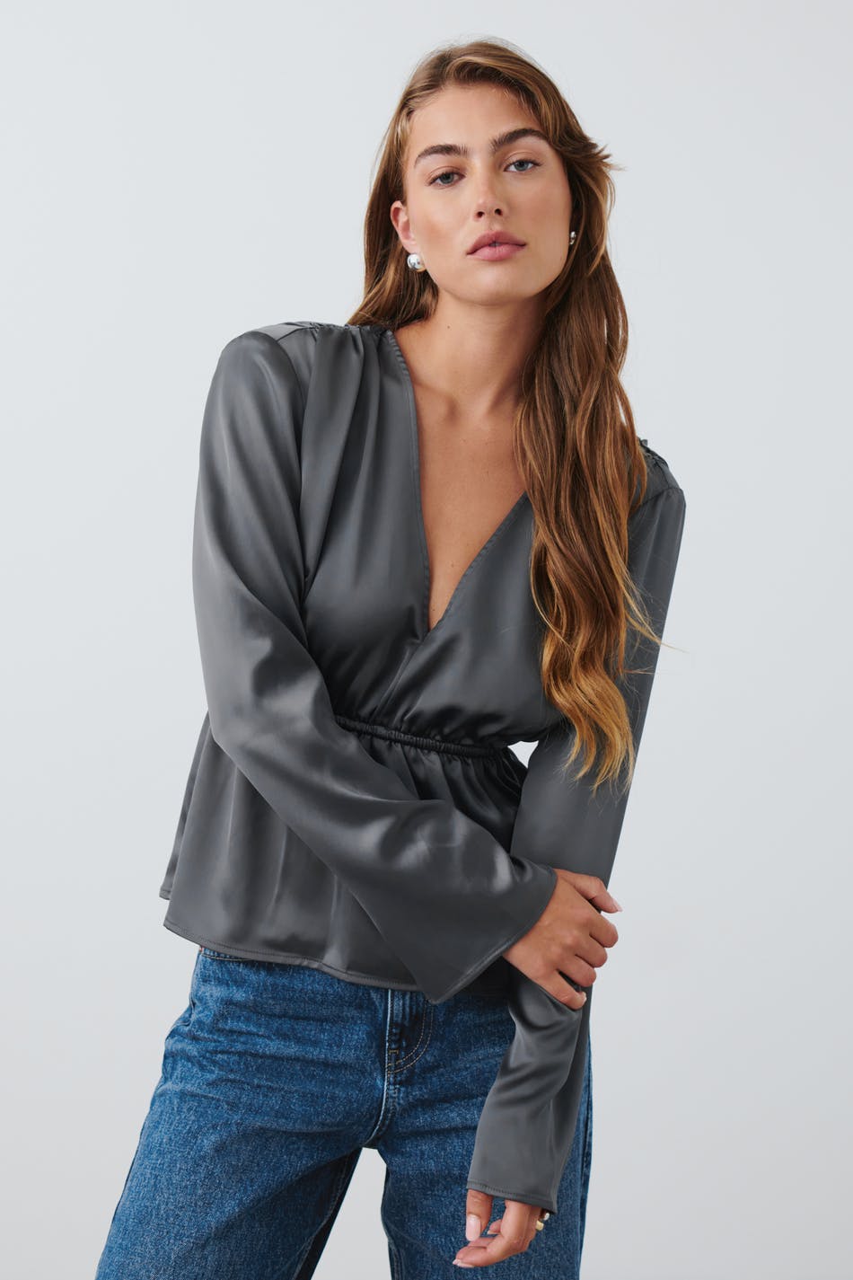 Shoulder pads blouse