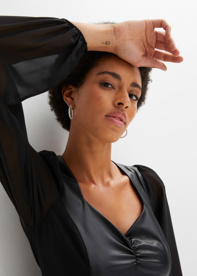 Kleid mit Mesh