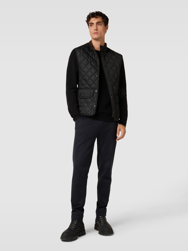 Steppweste mit Pattentaschen Modell 'LOWERDALE' in schwarz