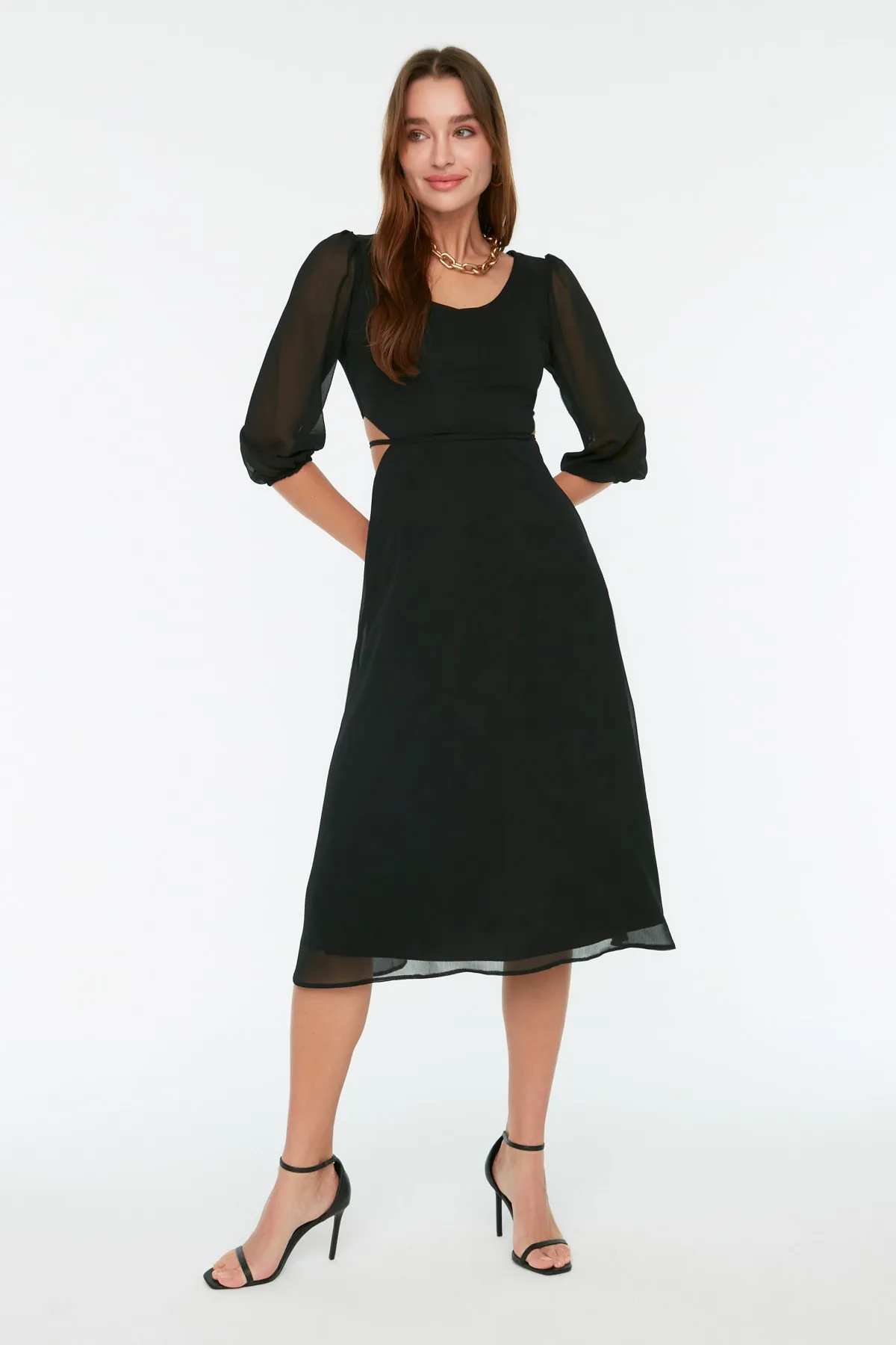 Trendyol Collection  Schwarzes rückenfreies Webkleid TWOSS22EL0446