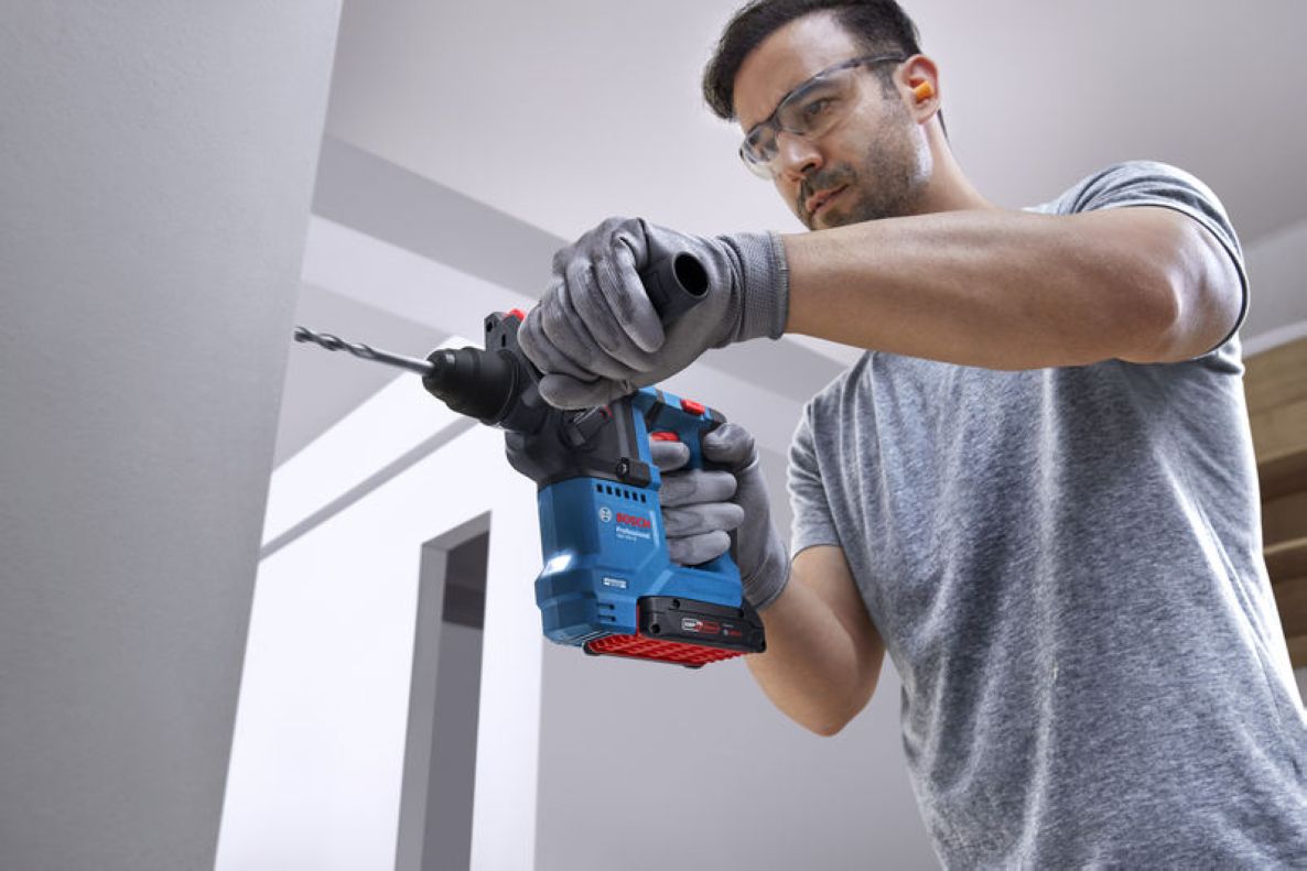 Bosch Blue 0611927003 GBH 18V-18 Ασύρματο Κρουστικό Δράπανο χωρίς μπαταρίες και φορτιστή σε L-BOXX
