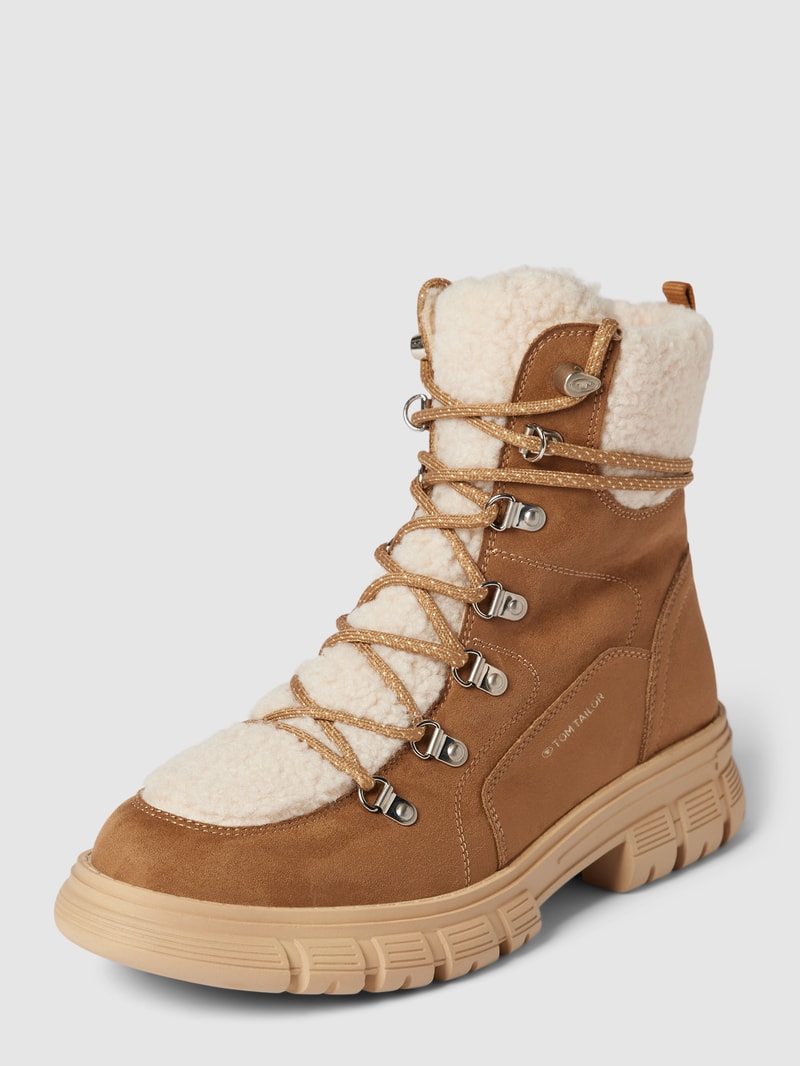 Snow Boots mit Teddyfell und profilierter Sohle in beige