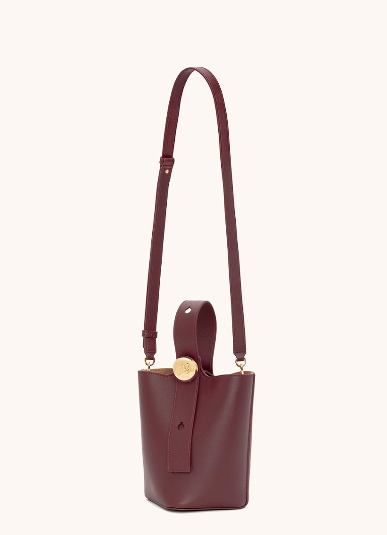 LOEWE Pebble Bucket Mini -olkalaukku vasikannahkaa