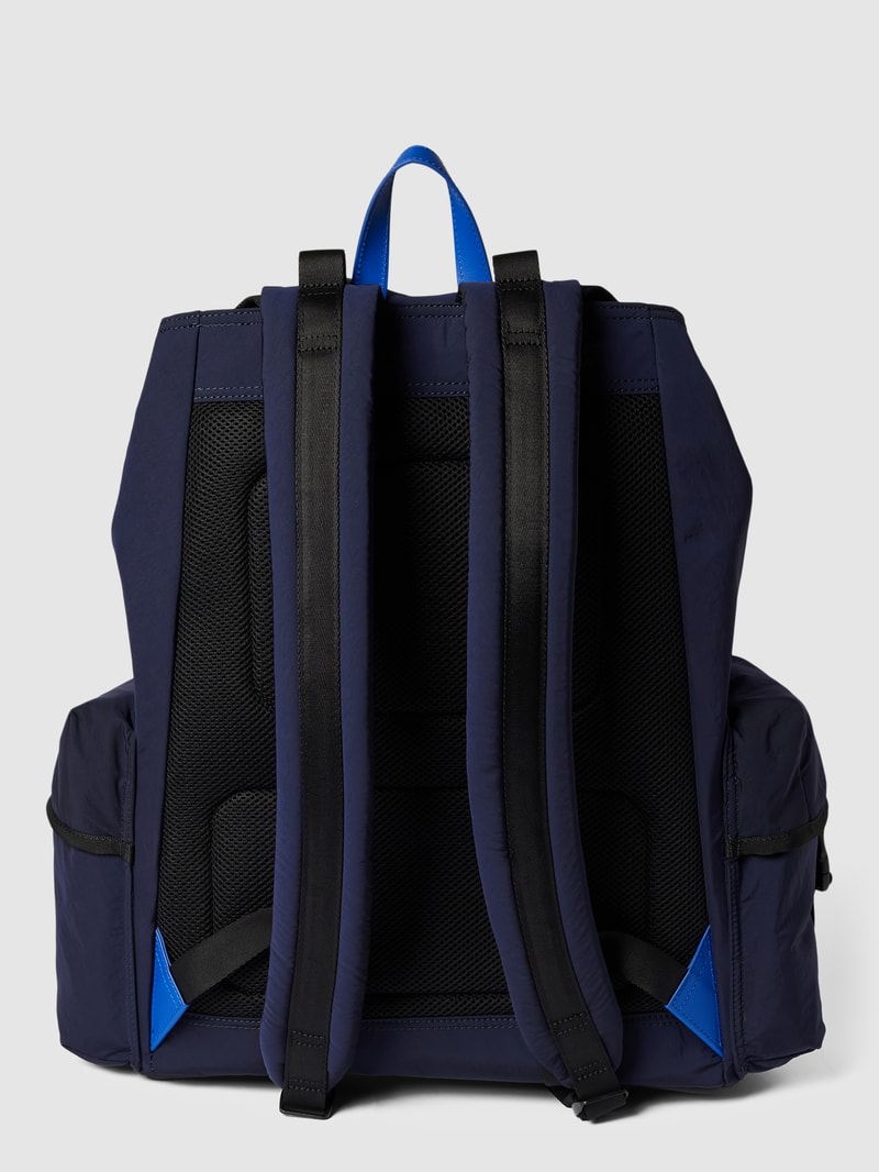 Rucksack mit Label-Applikation Modell 'MODERN UTILITY' in dunkelblau