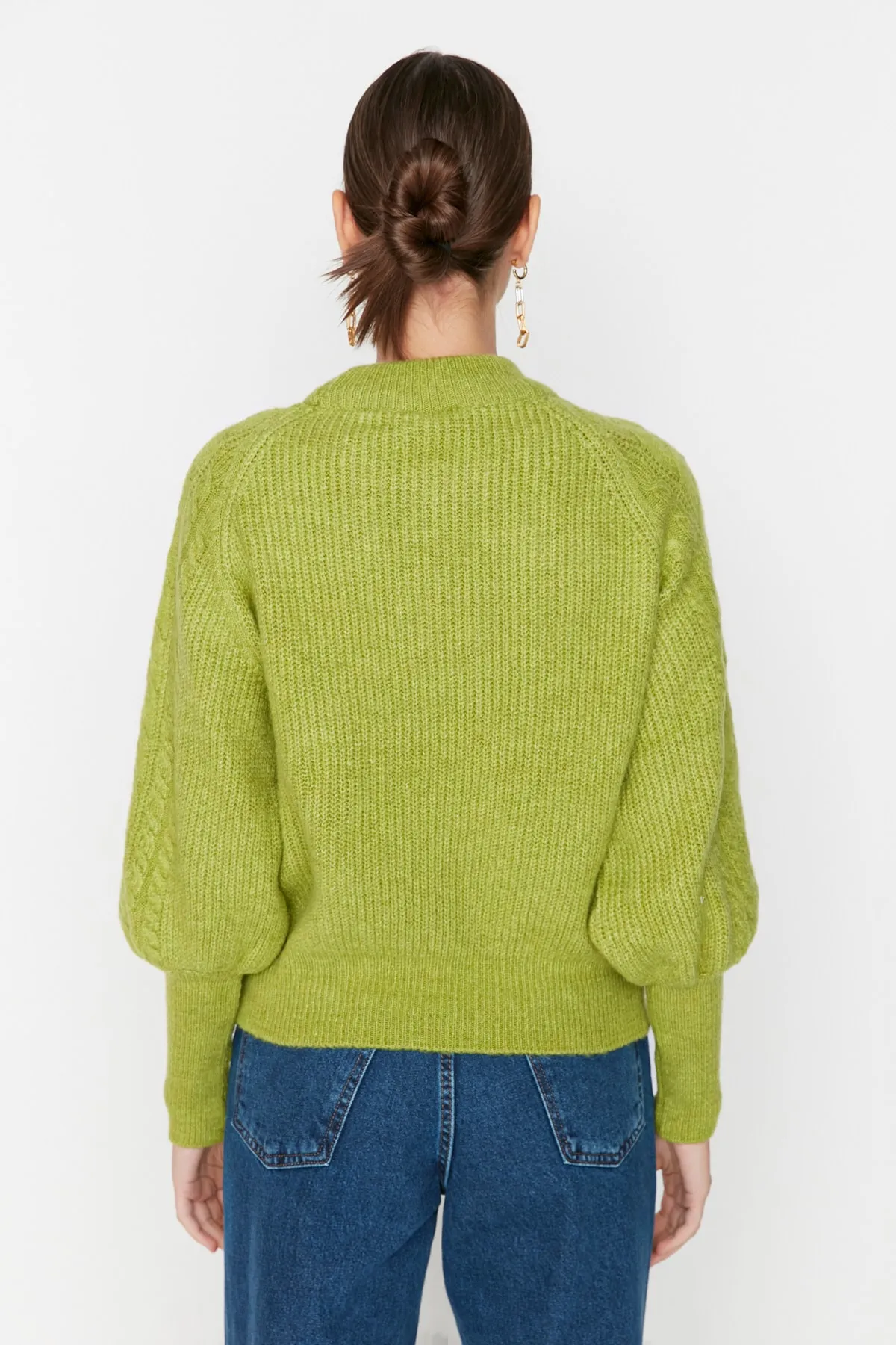Trendyol Collection  Grüner, weich strukturierter Zopfpullover TWOAW21KZ0109