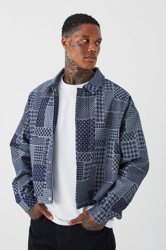 Kastige Jeansjacke mit Stoff-Detail