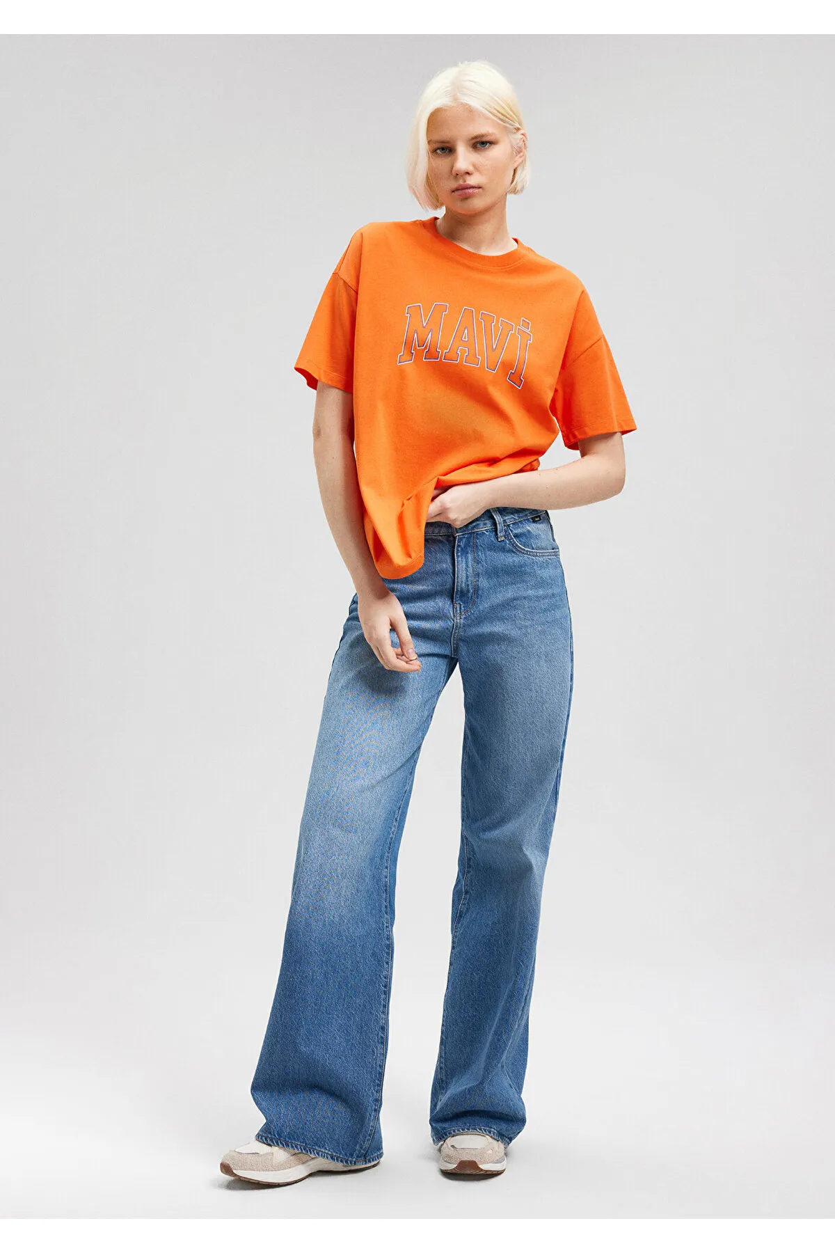 Mavi  Oranges T-Shirt mit Logo-Aufdruck Normale Passform / Normale Passform1611193-70485