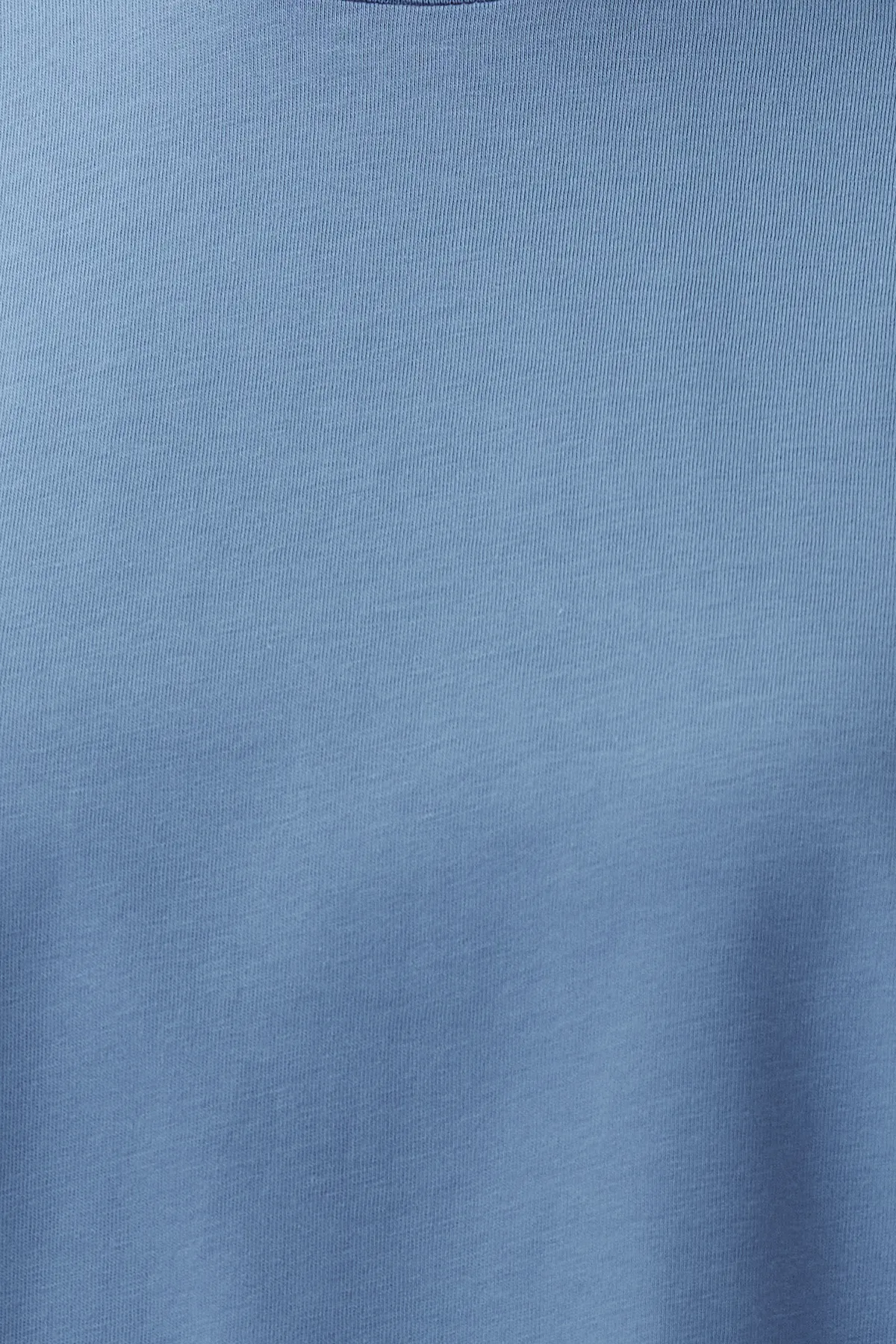 Trendyol Collection  Indigoblaues, asymmetrisches Boyfriend-Strick-T-Shirt aus 100 % Baumwolle mit zwei Ärmeln TWOSS20TS0828