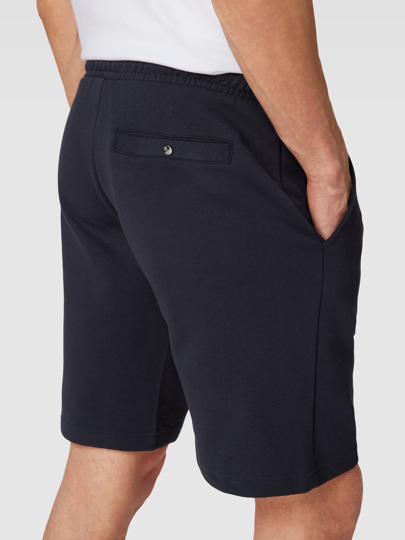 Shorts mit seitlichen Eingrifftaschen in marineblau