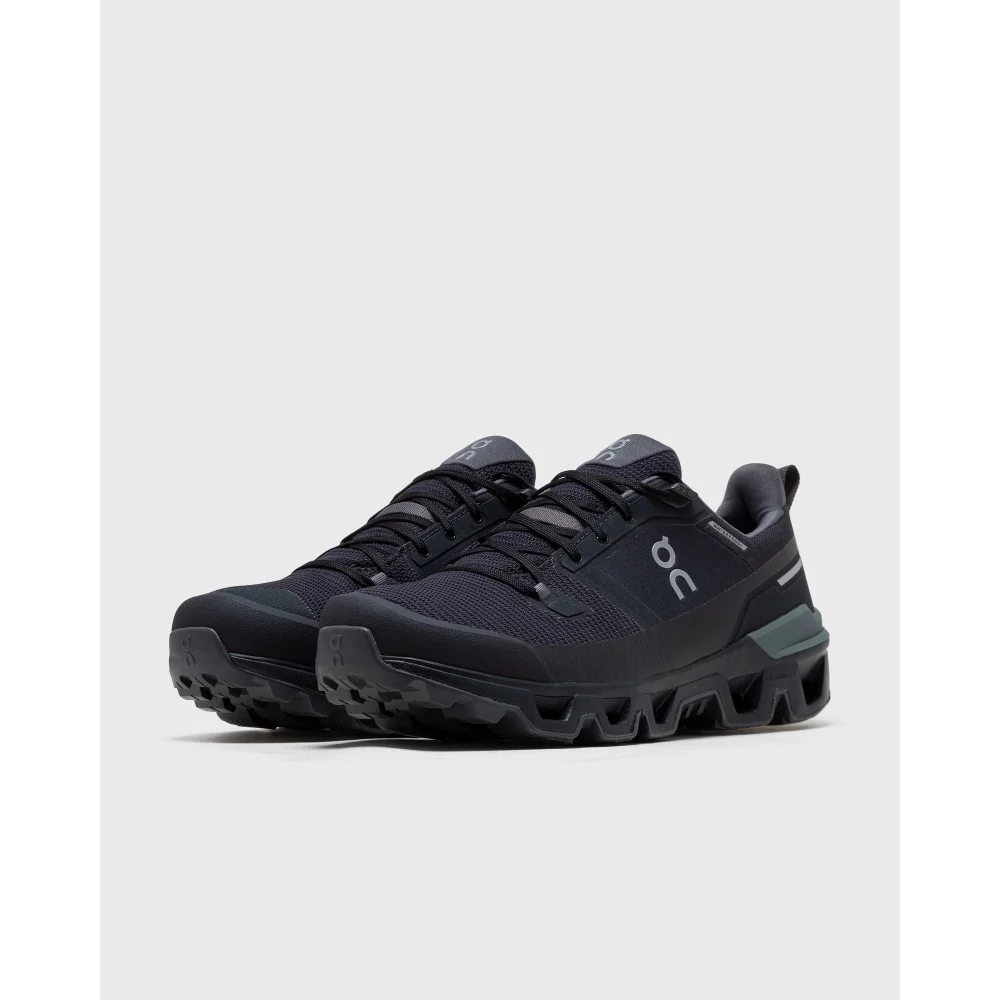 ON Cloudwander Waterproof 73.98606 / schwarz