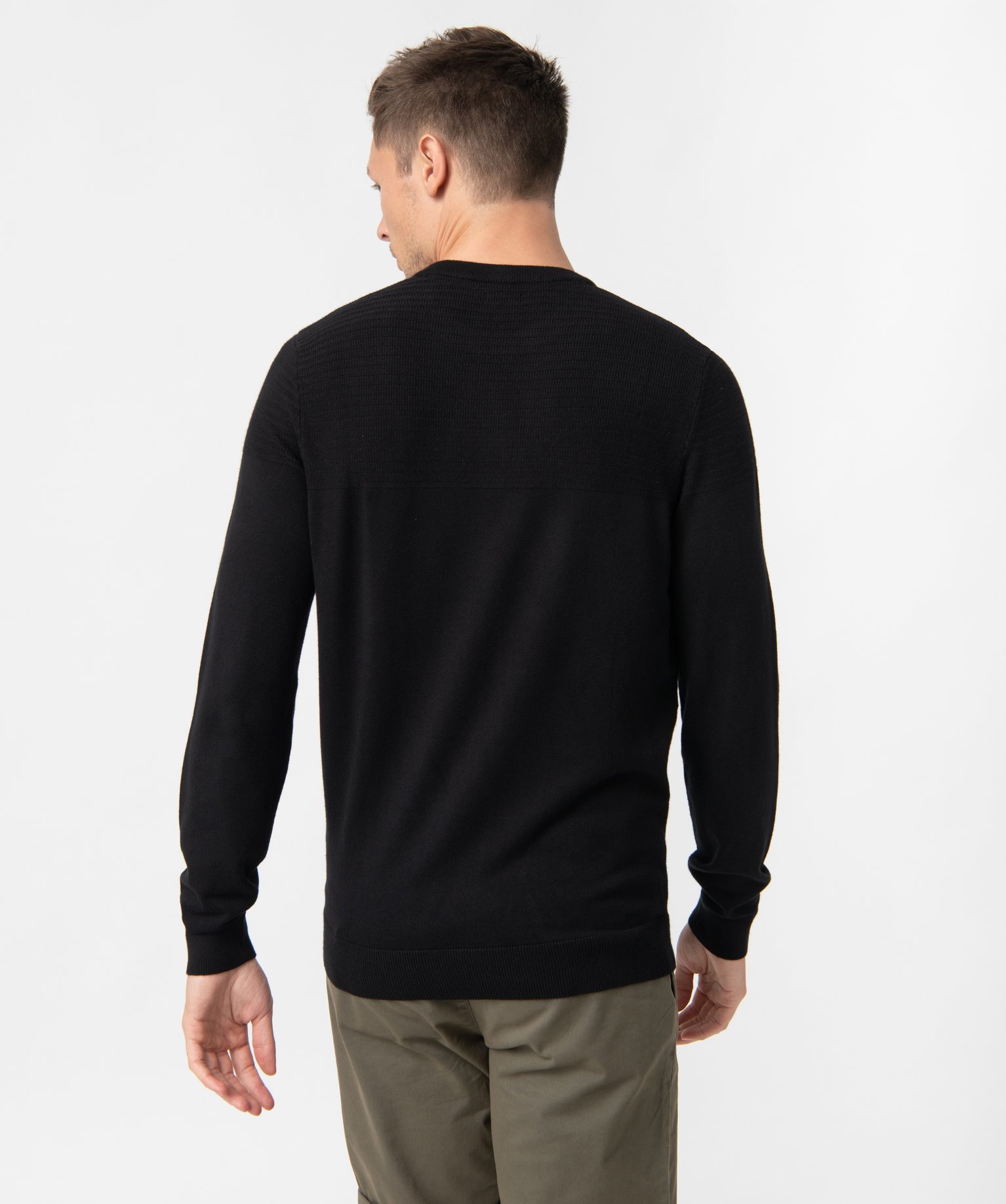 Pull homme à col rond avec zip sur l'épaule noir | GEMO